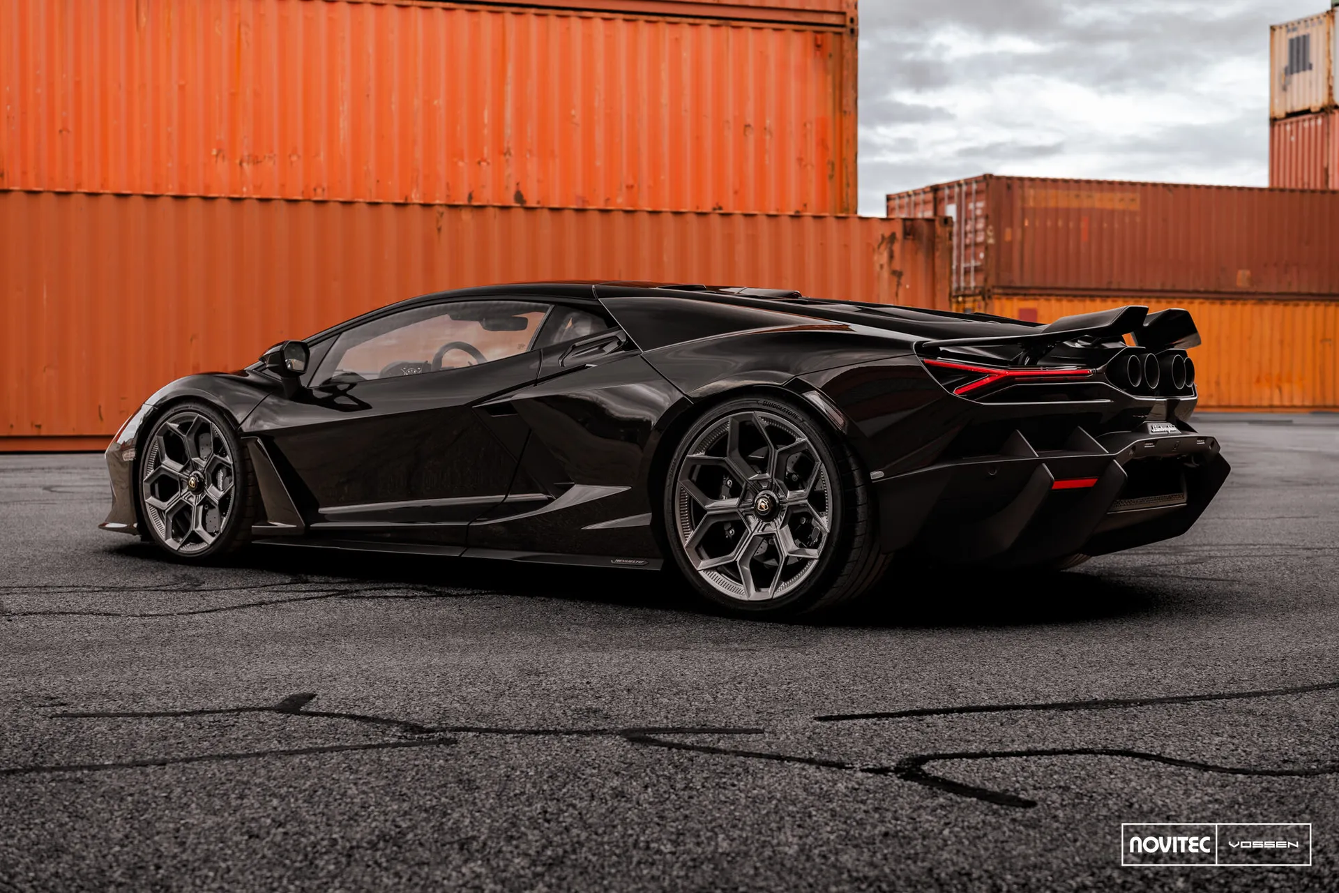 Lamborghini Revuelto, 9