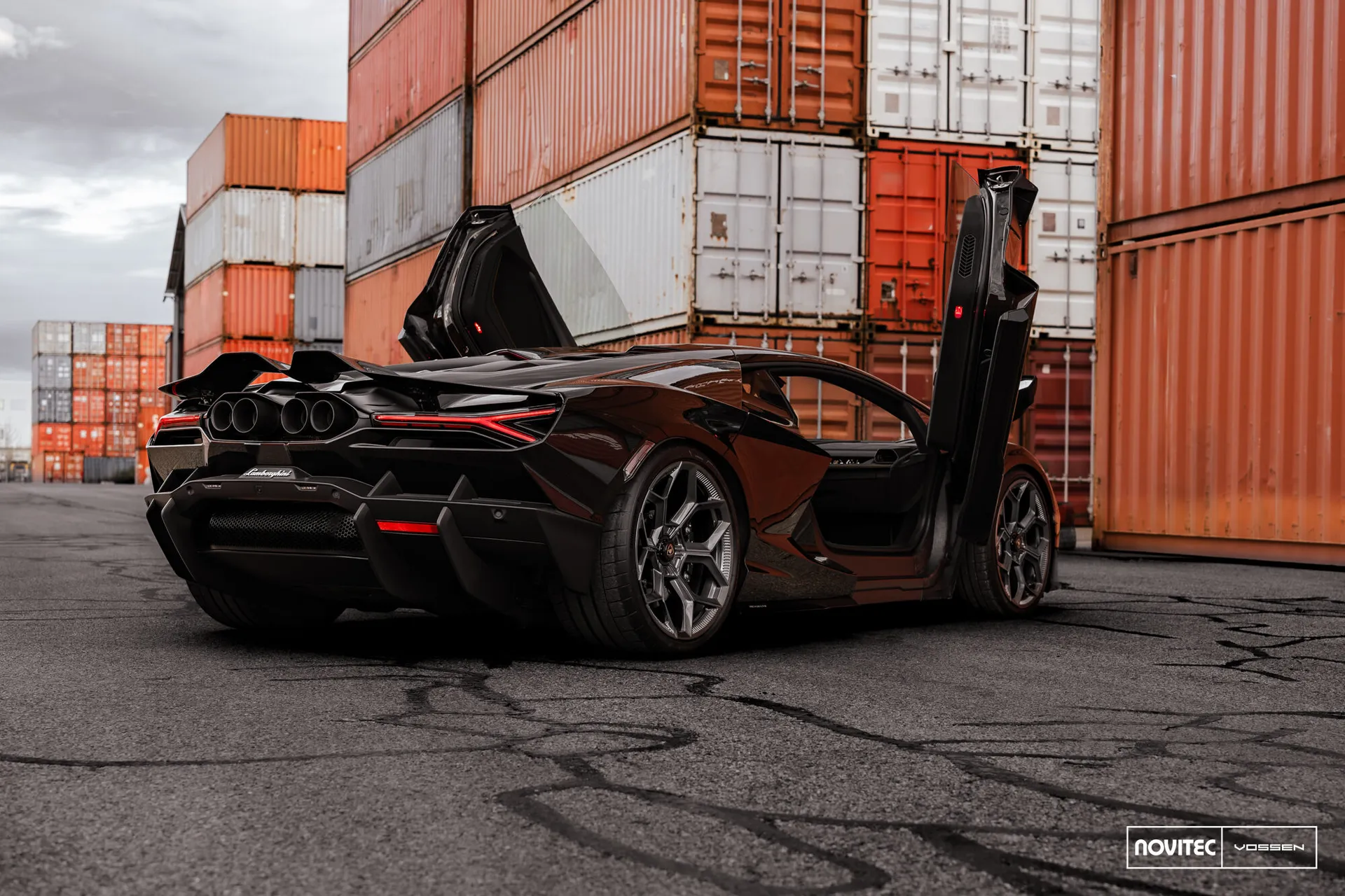 Lamborghini Revuelto, 1