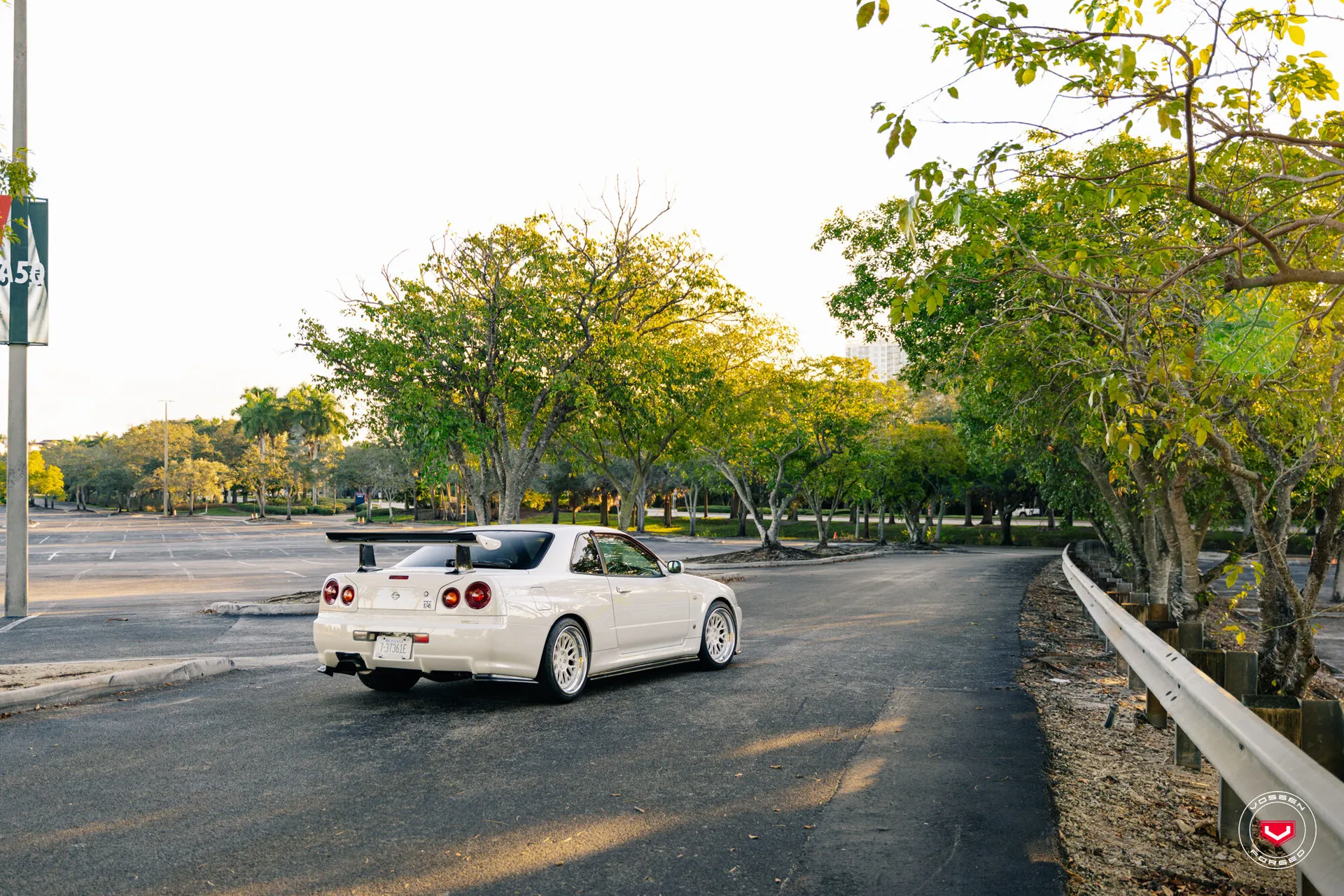 Nissan GTR, 9