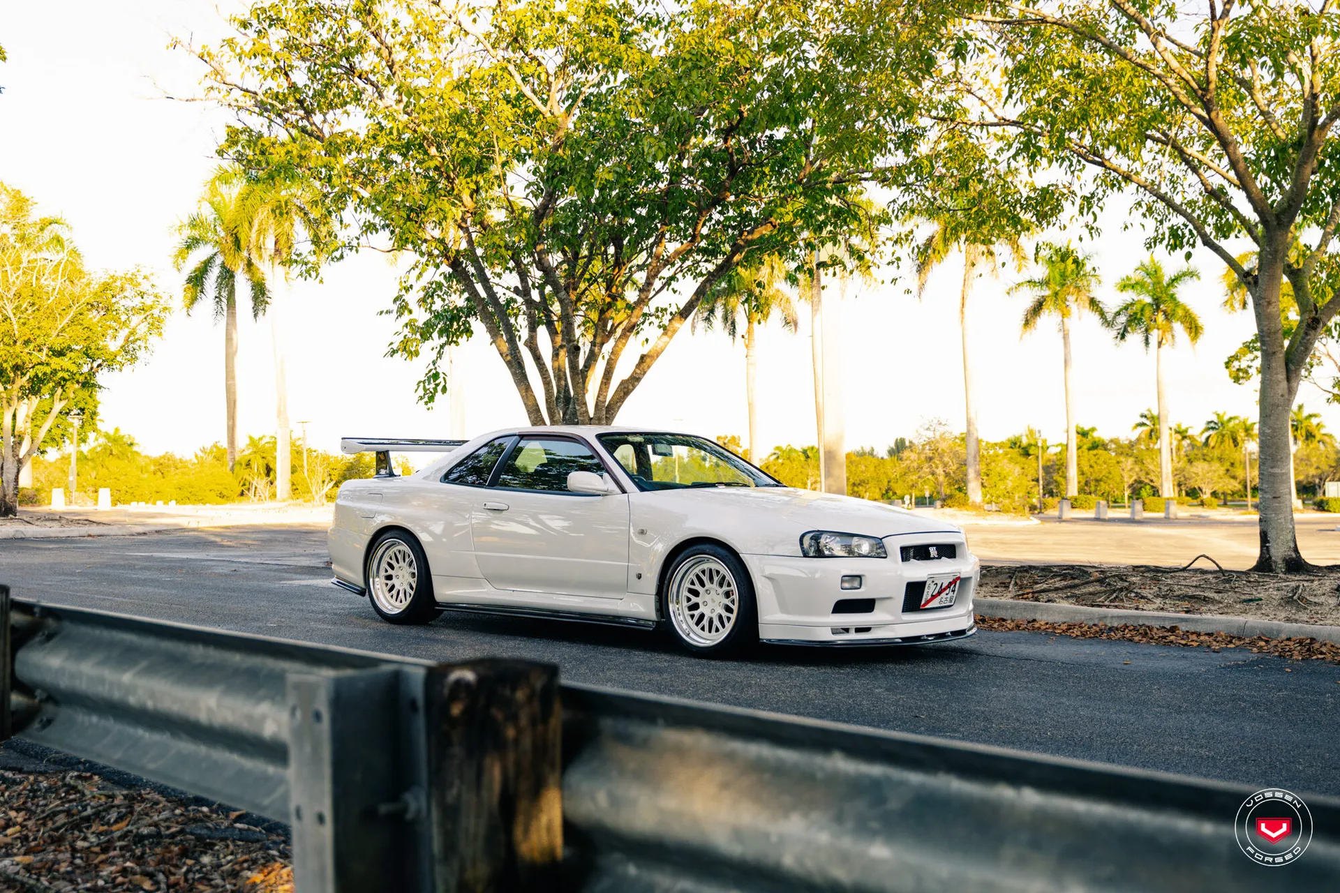 Nissan GTR, 1