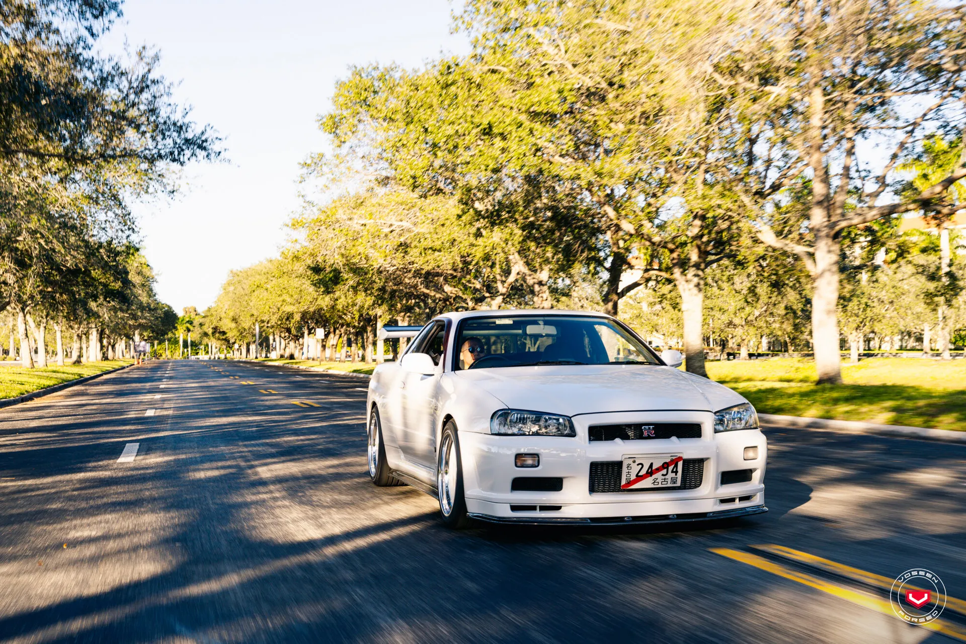 Nissan GTR, 6