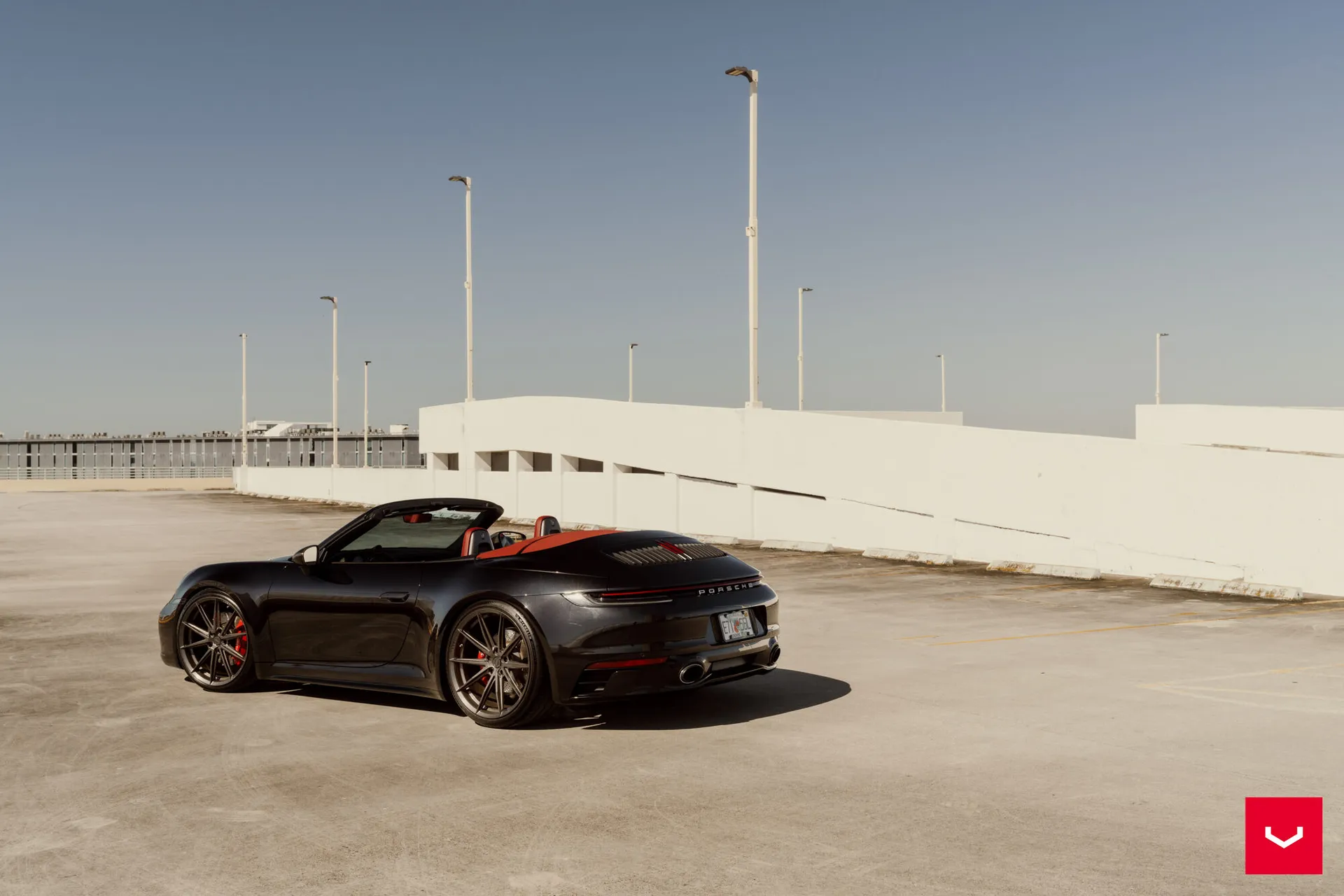 Porsche 992, 12