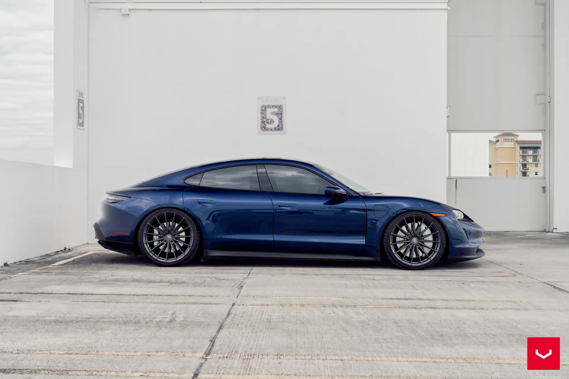 Porsche Taycan, 21