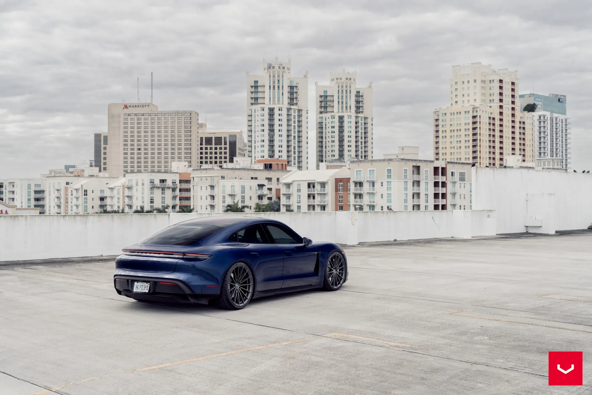 Porsche Taycan, 17
