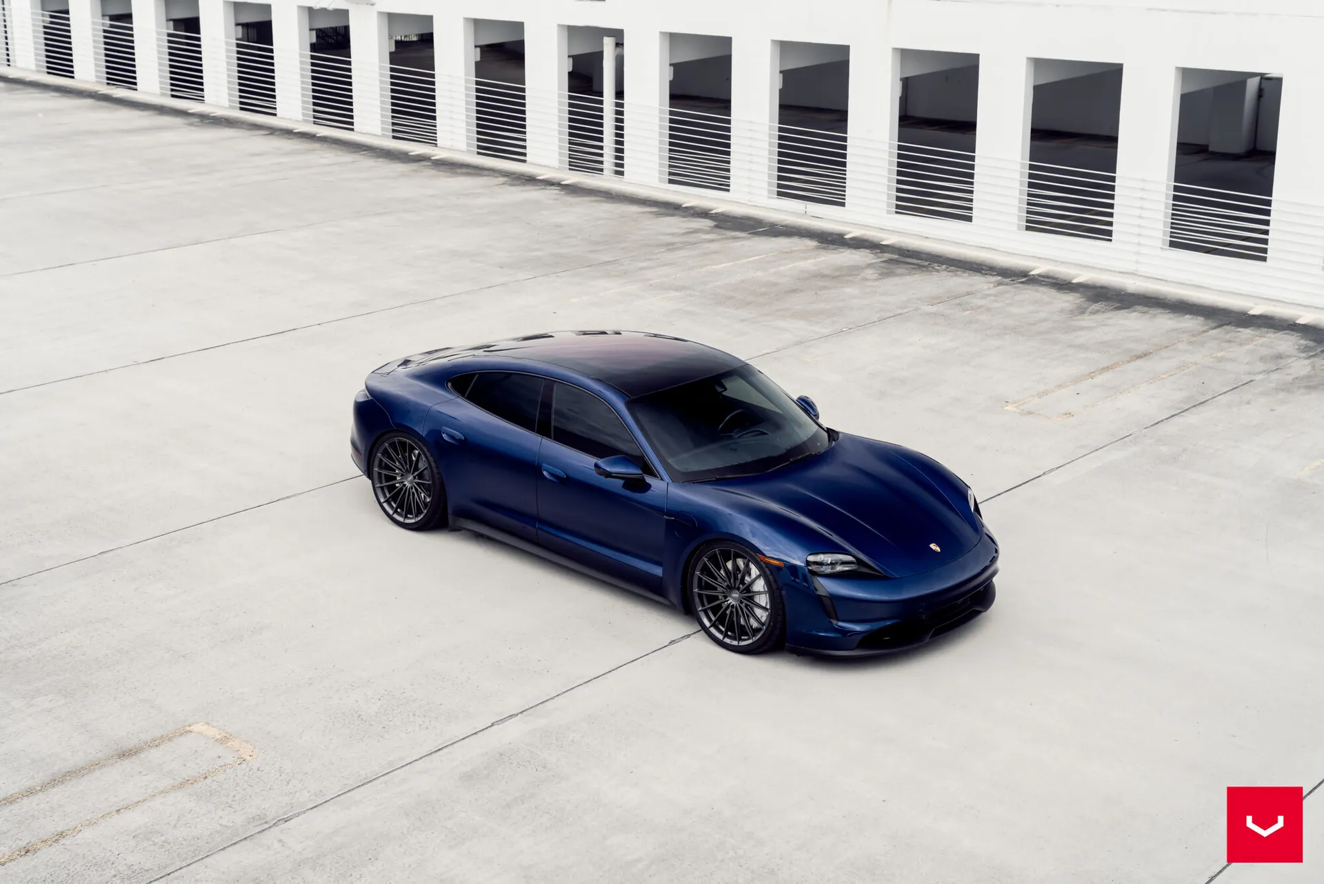 Porsche Taycan, 1