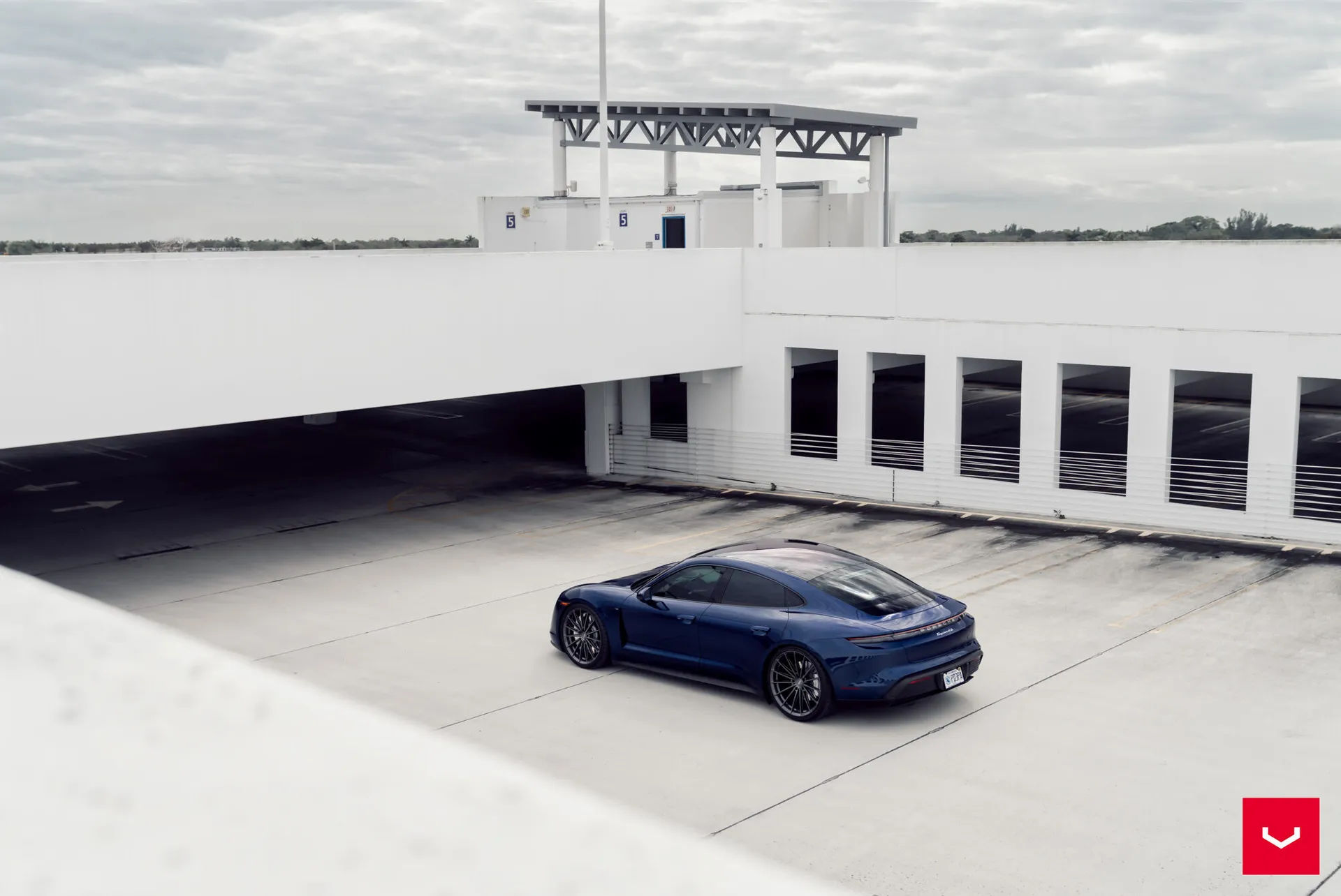 Porsche Taycan, 6