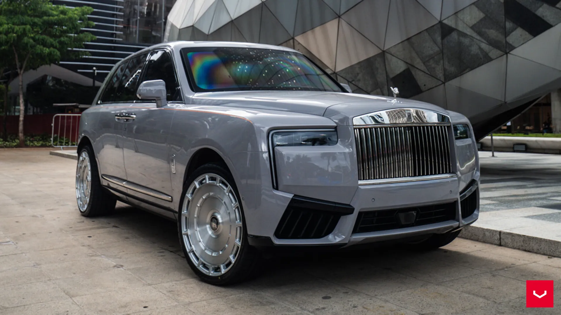 Rolls Royce Cullinan, 1