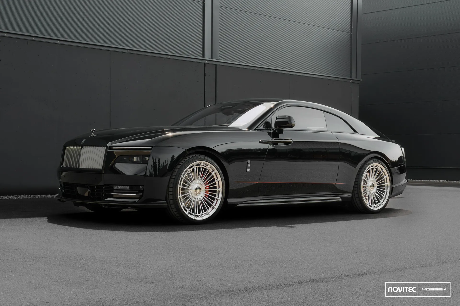 Rolls Royce Spectre, 1