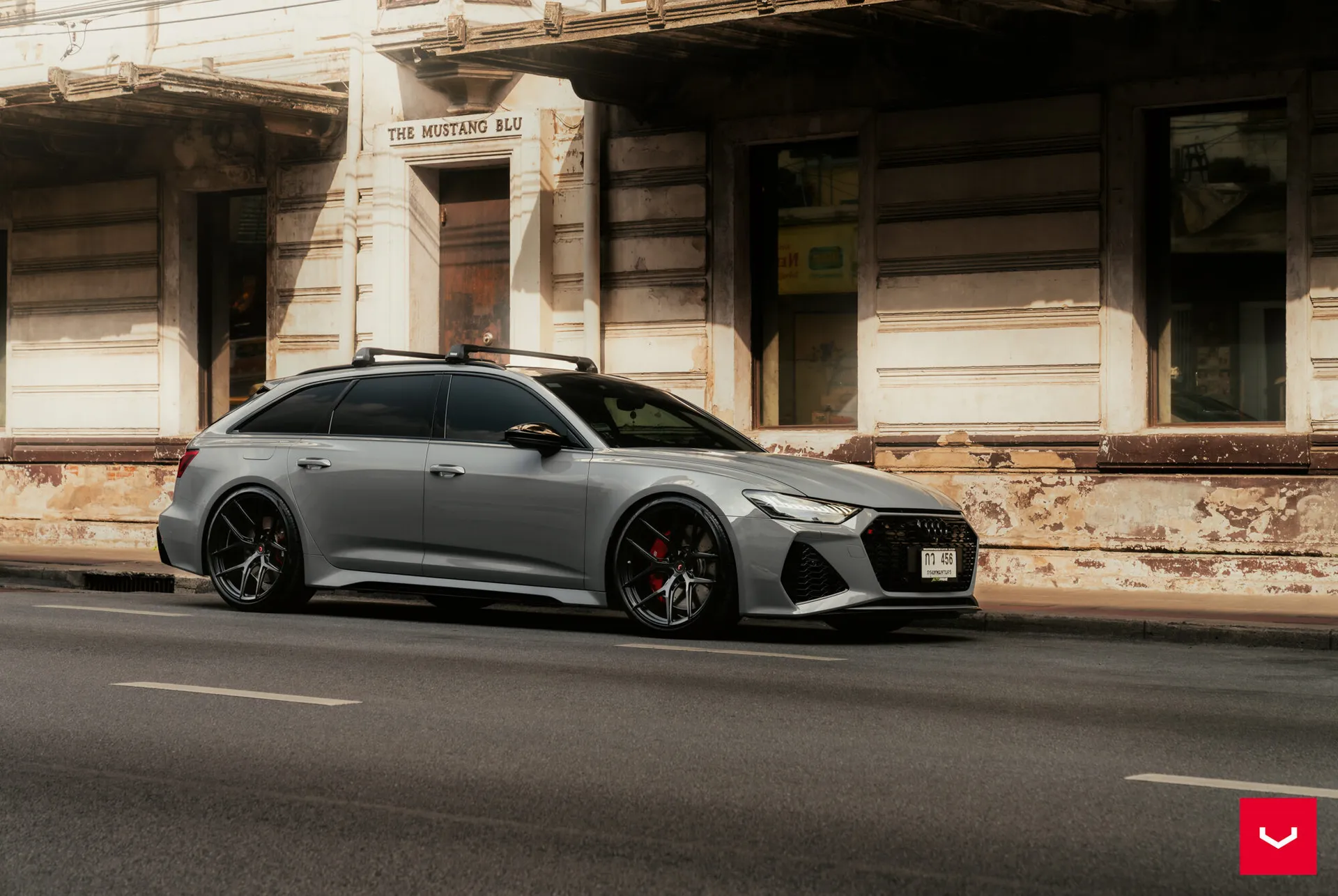 Audi A6 / S6 / RS6, 1
