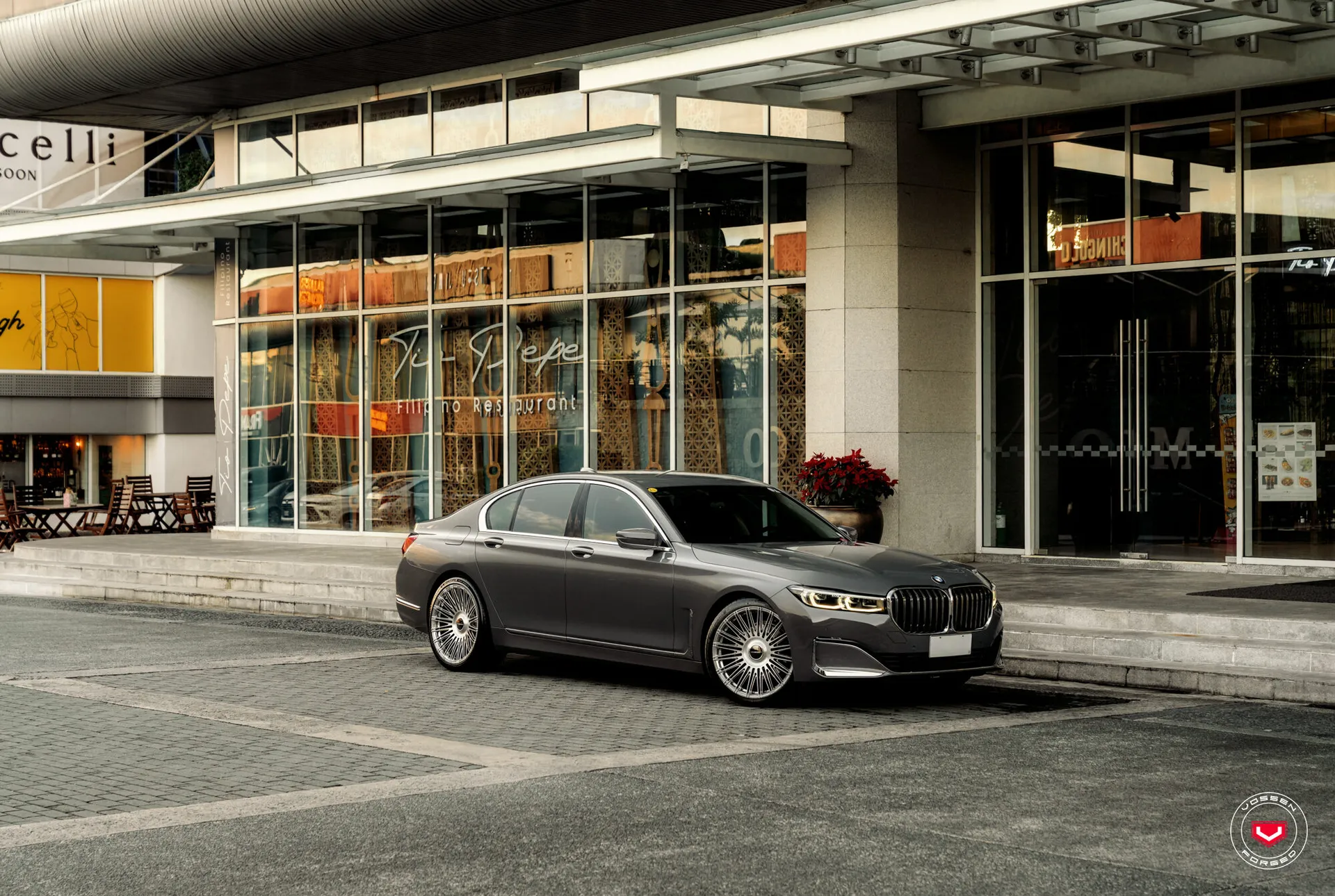 BMW 7 Series, 15