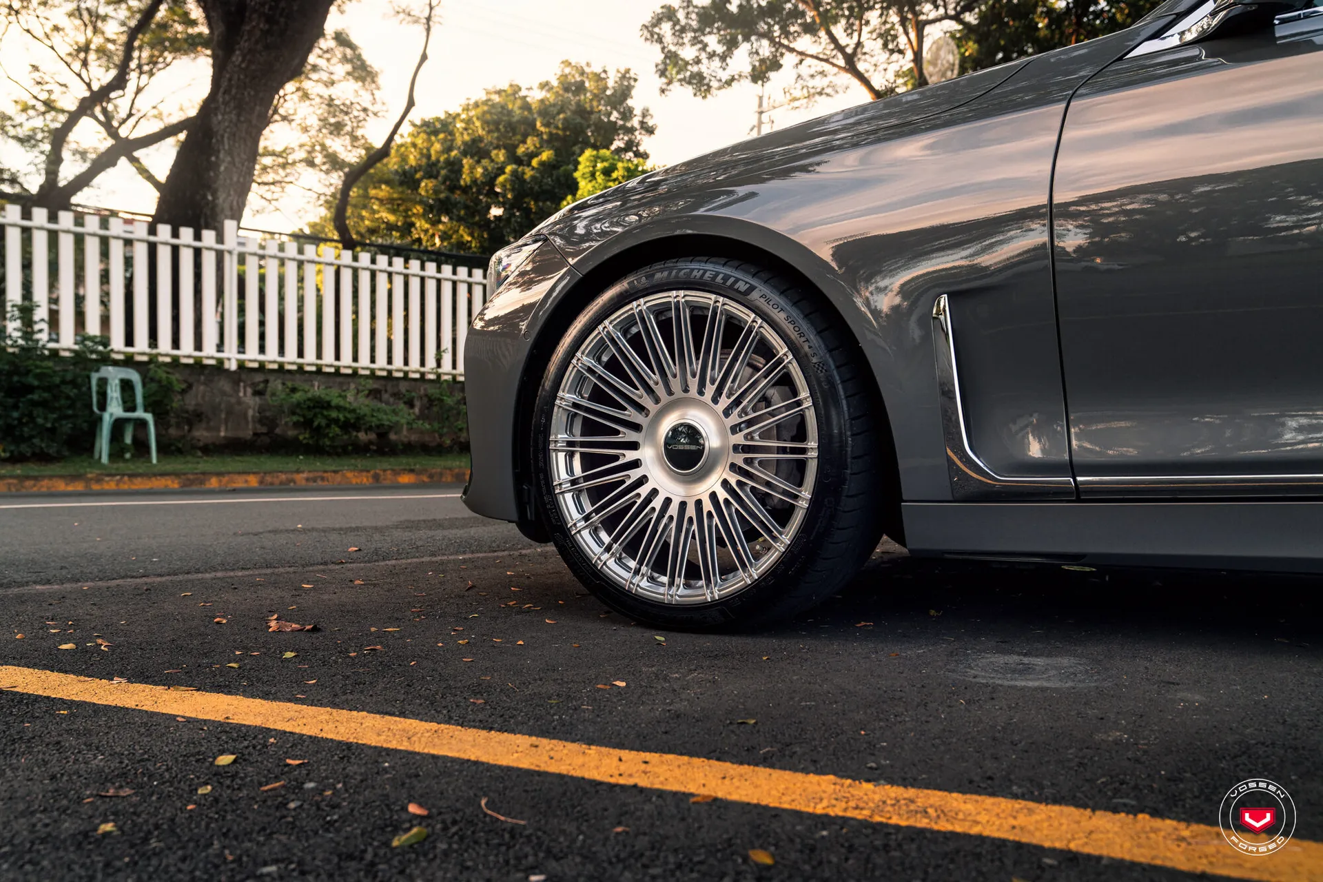 BMW 7 Series, 13
