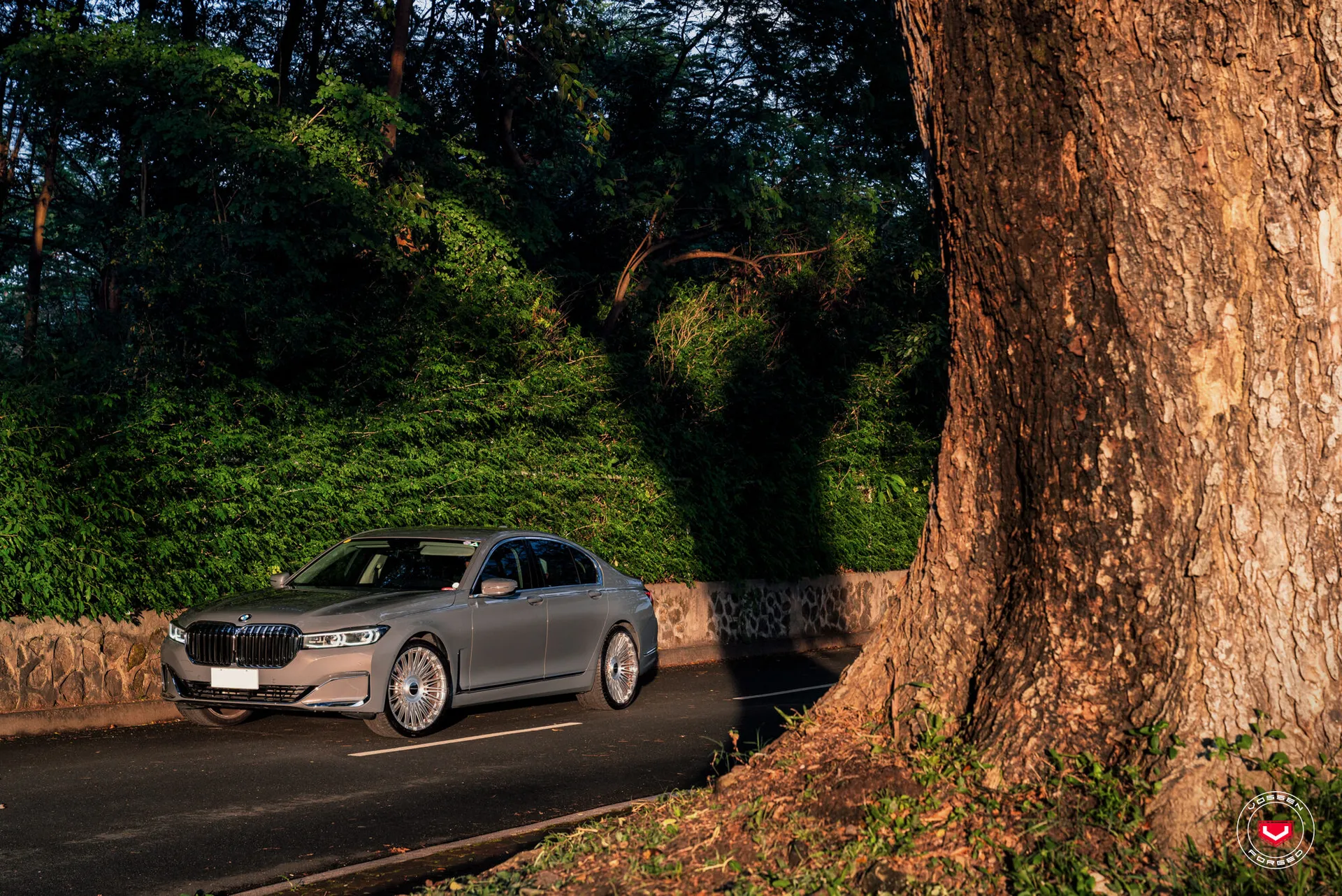 BMW 7 Series, 12