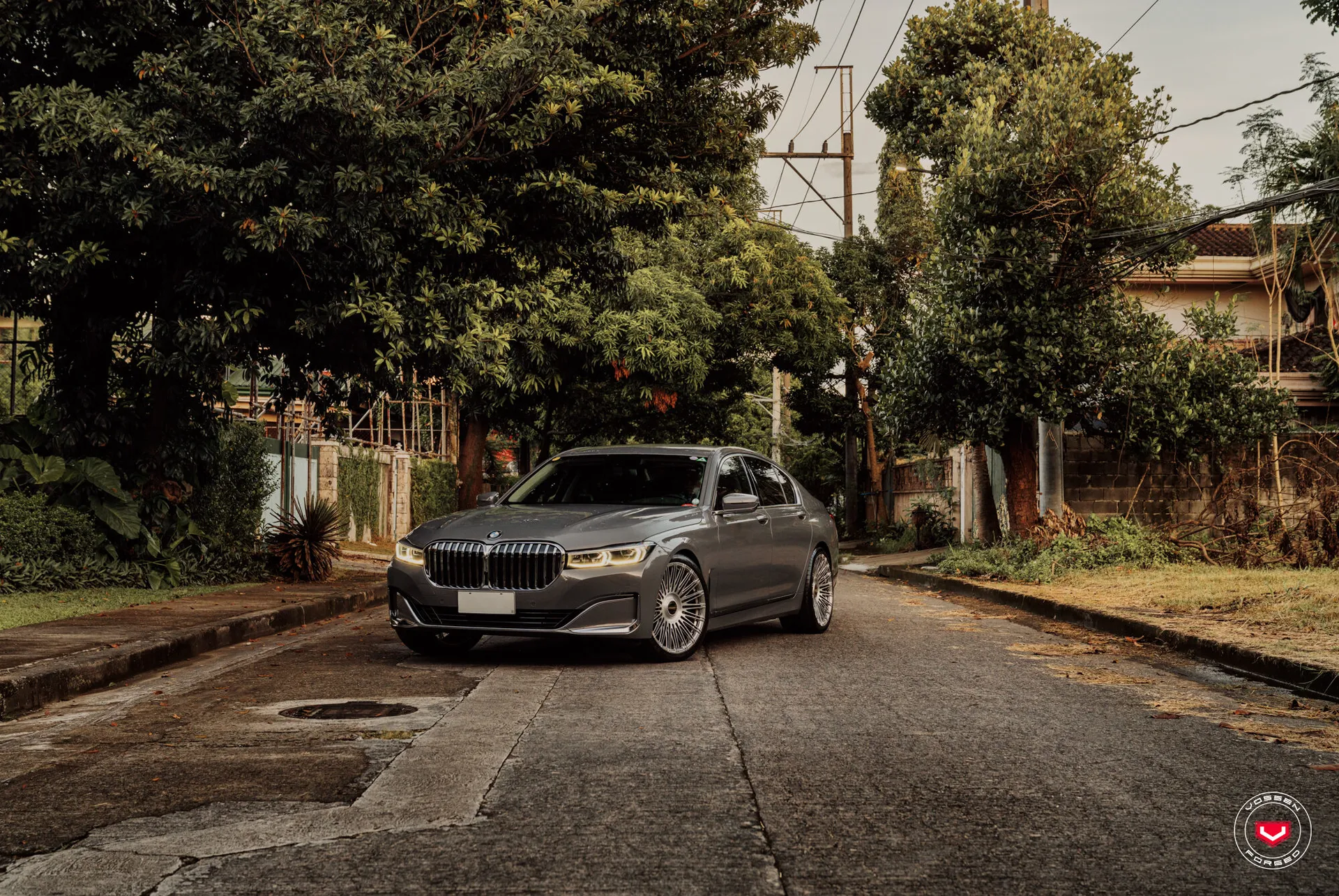 BMW 7 Series, 7