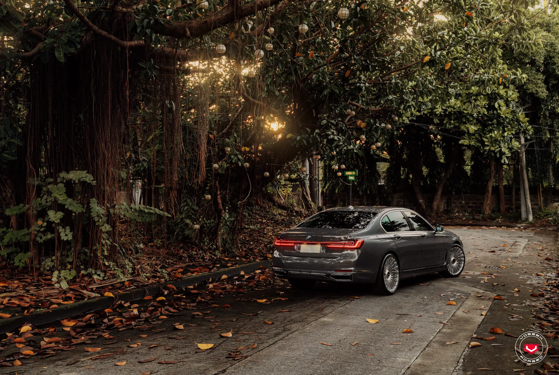 BMW 7 Series, 6