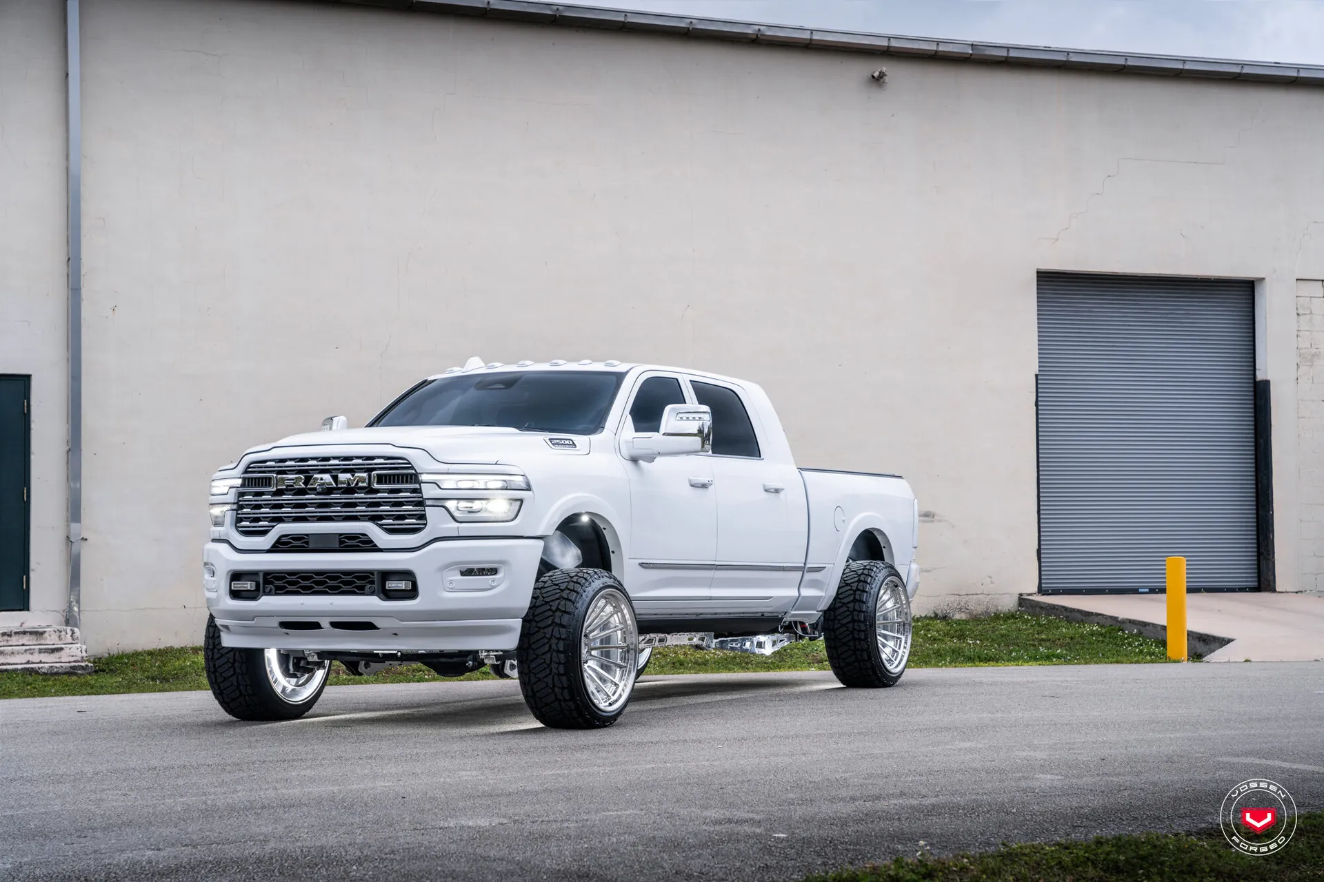 Dodge Ram 2500, 16