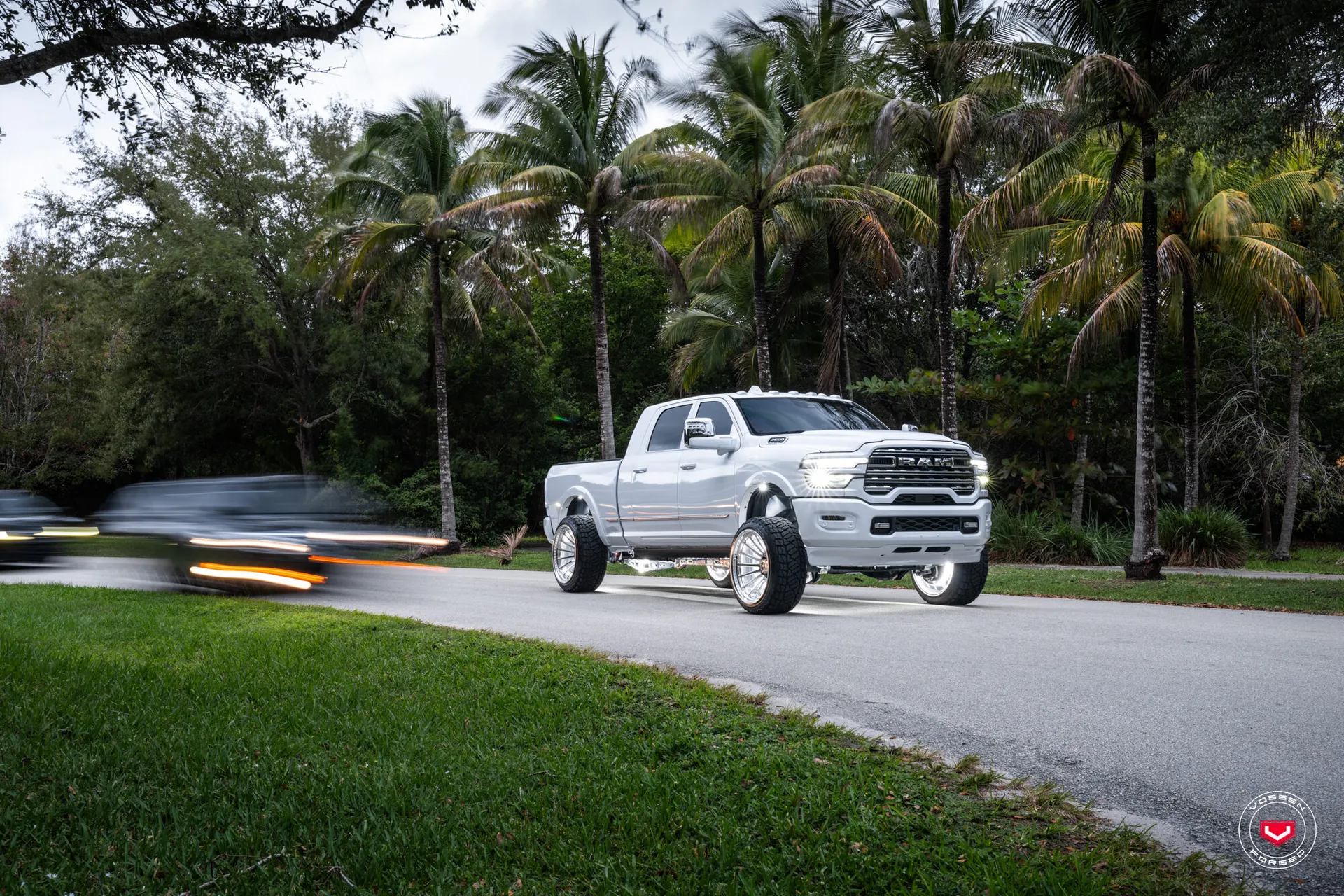 Dodge Ram 2500, 10