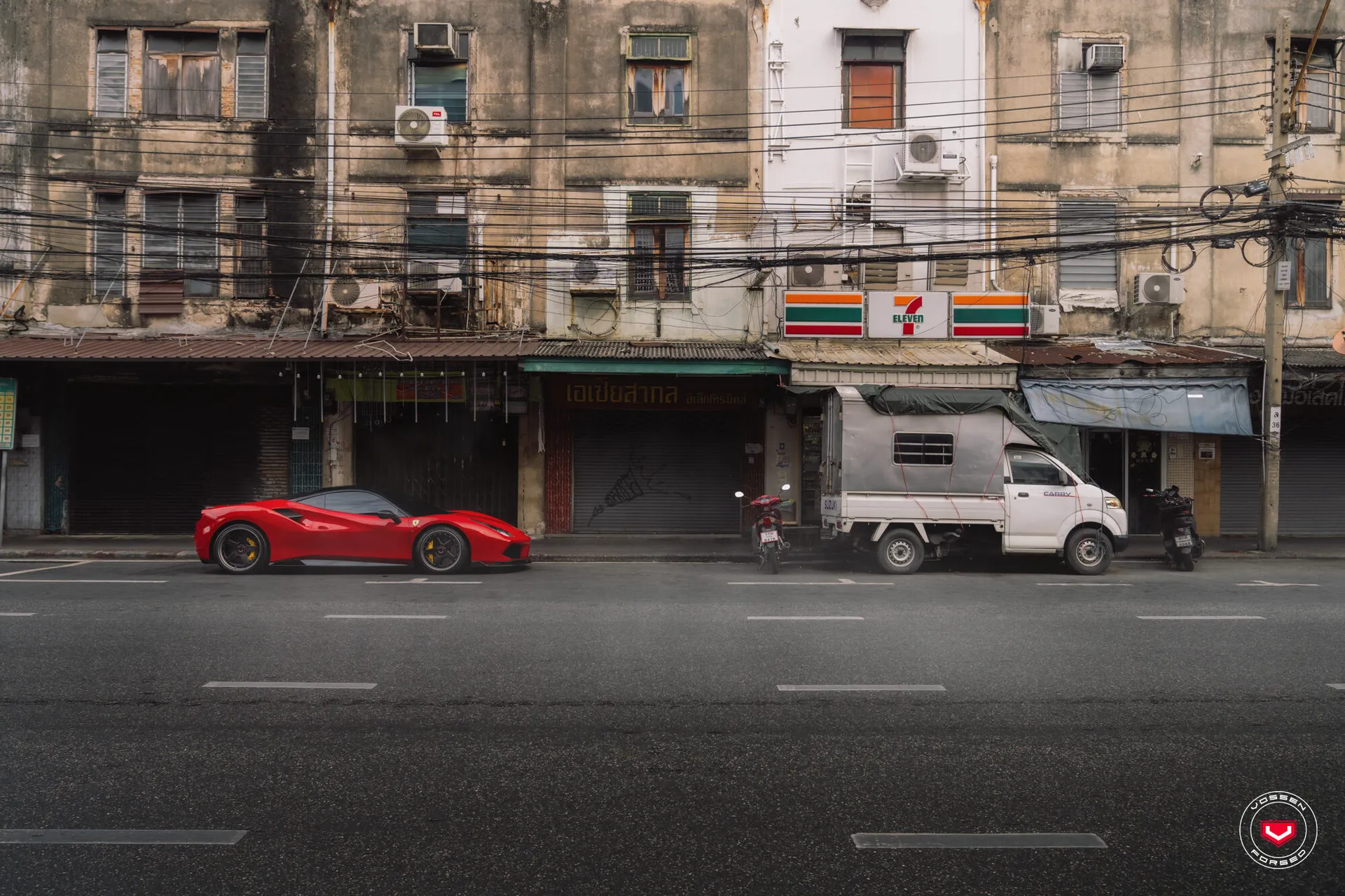 Ferrari 488, 12