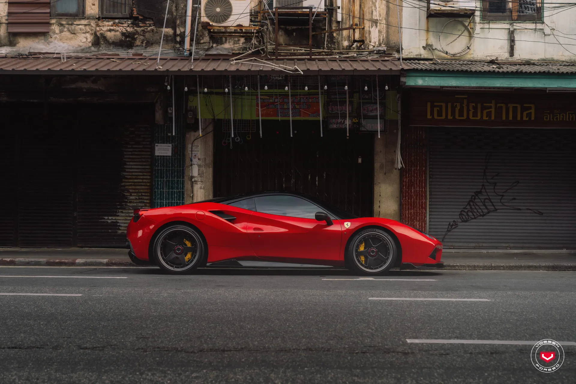 Ferrari 488, 13
