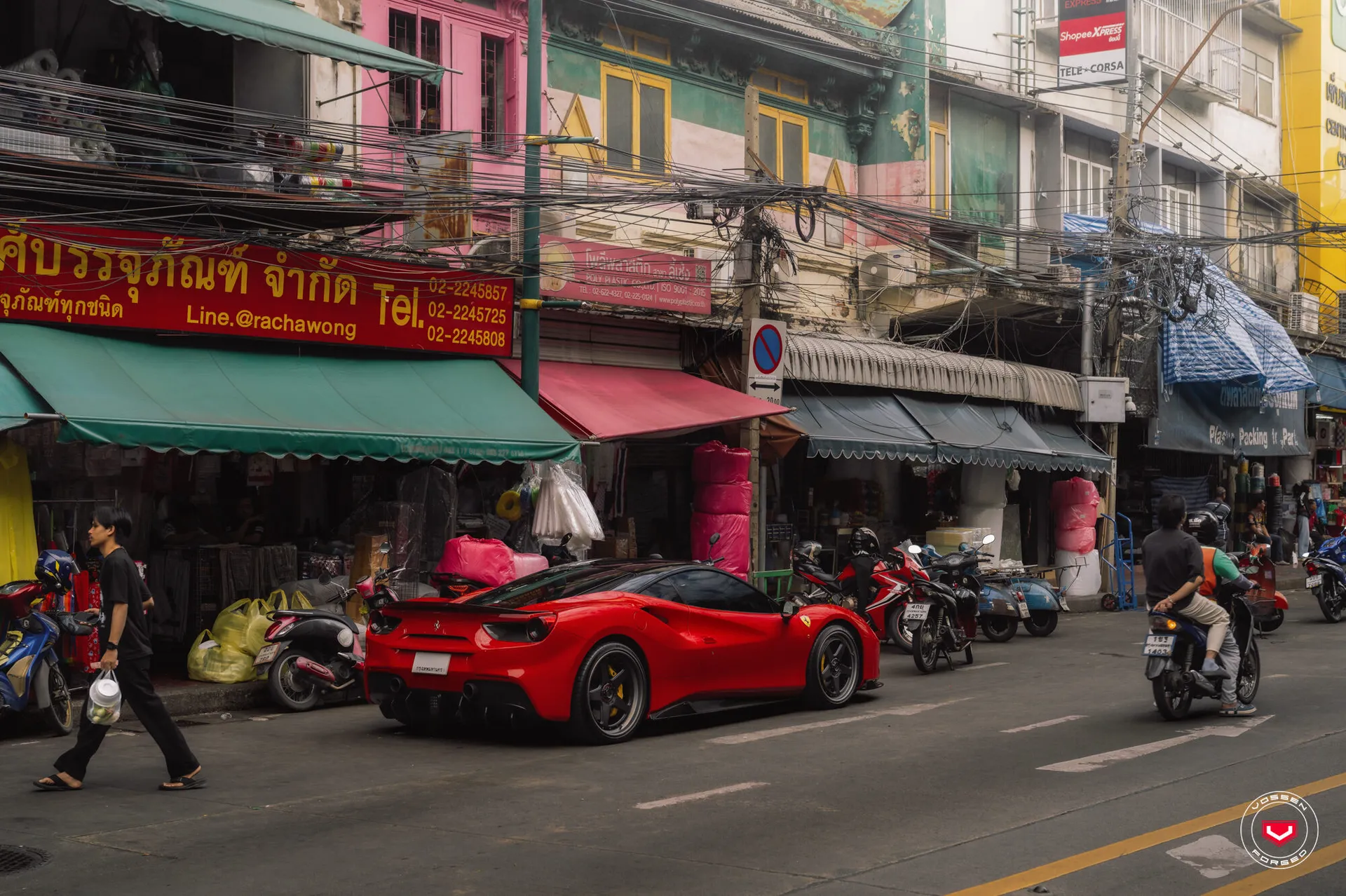 Ferrari 488, 2