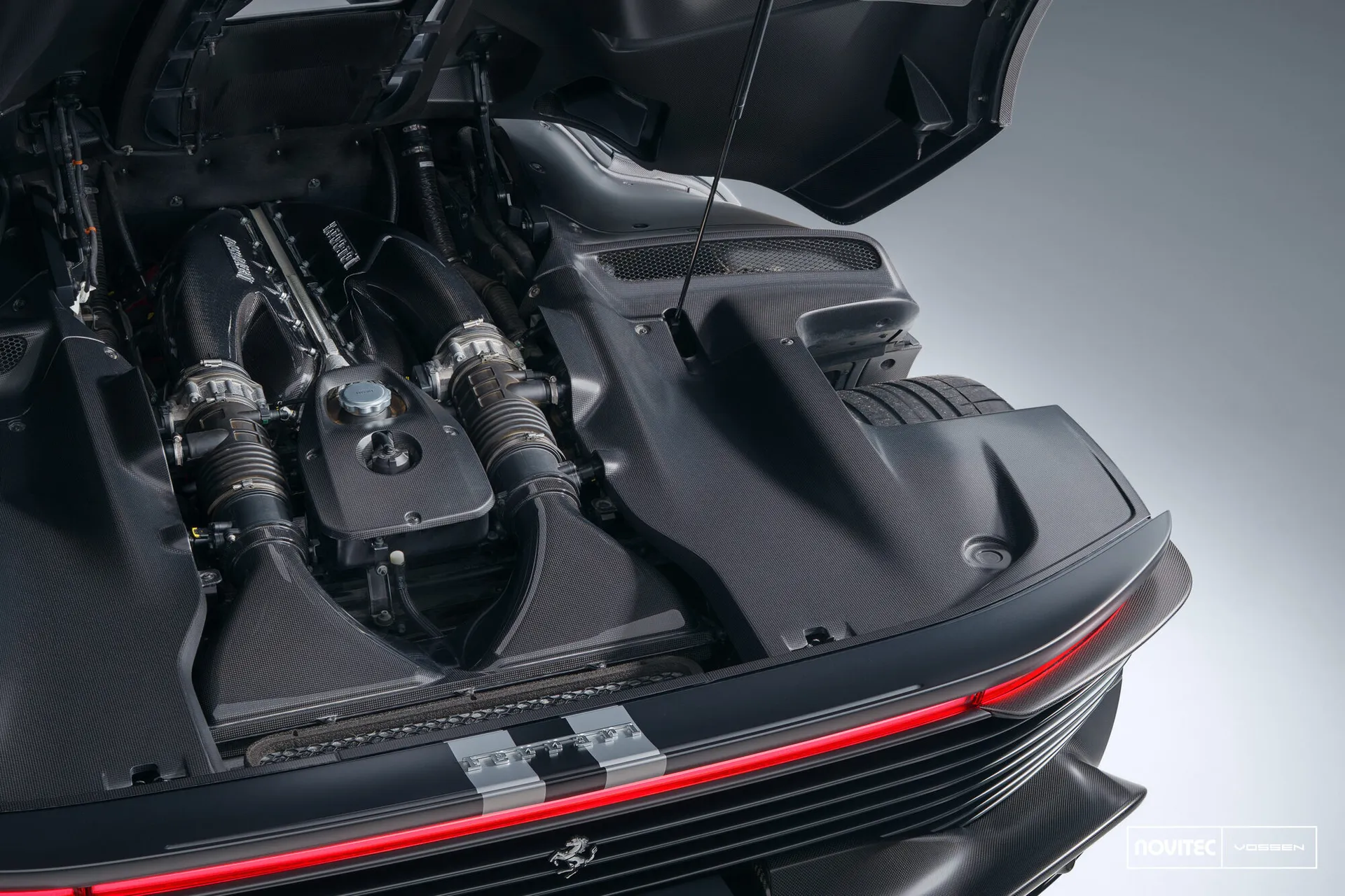 Ferrari Daytona SP3, 9