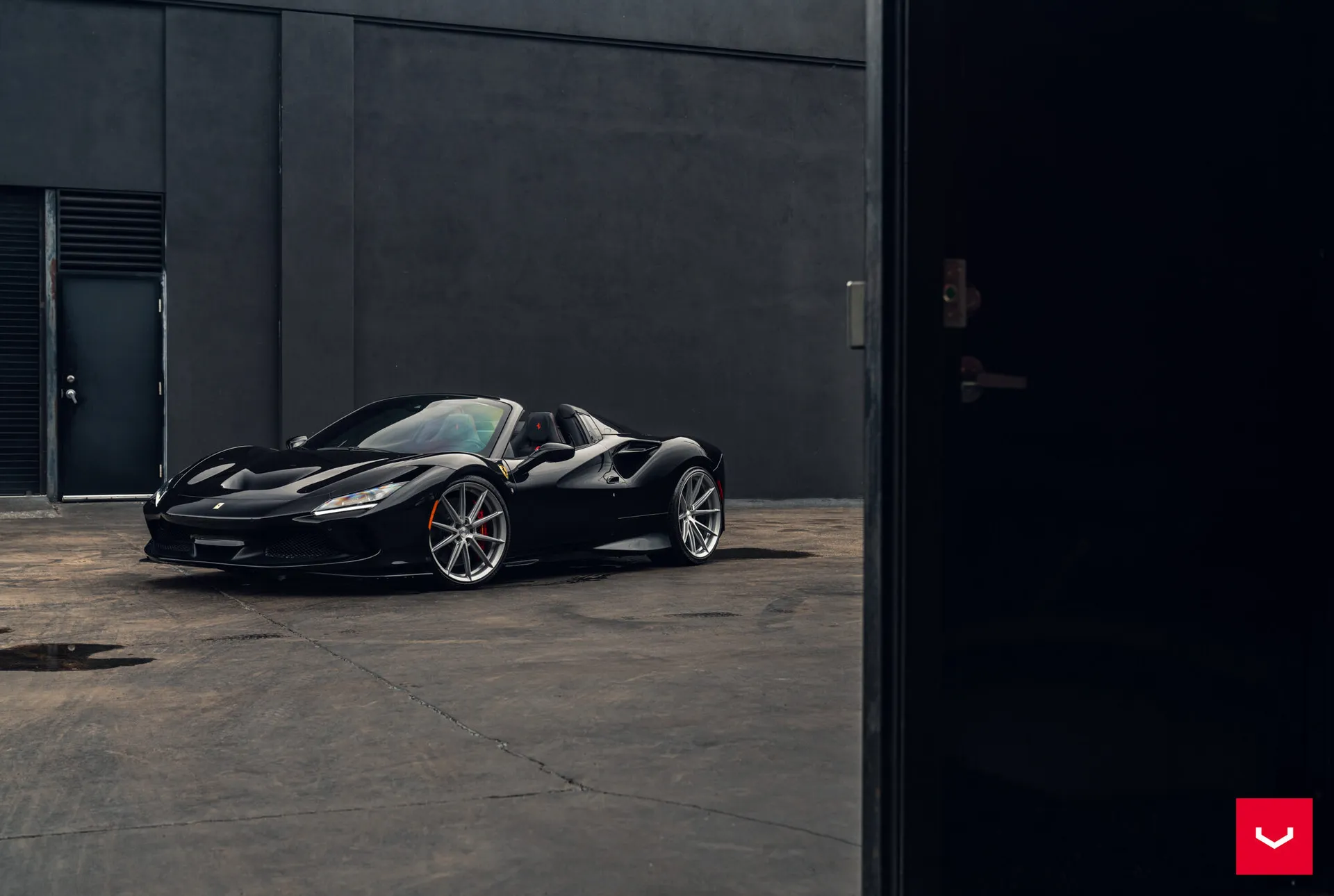 Ferrari F8, 28