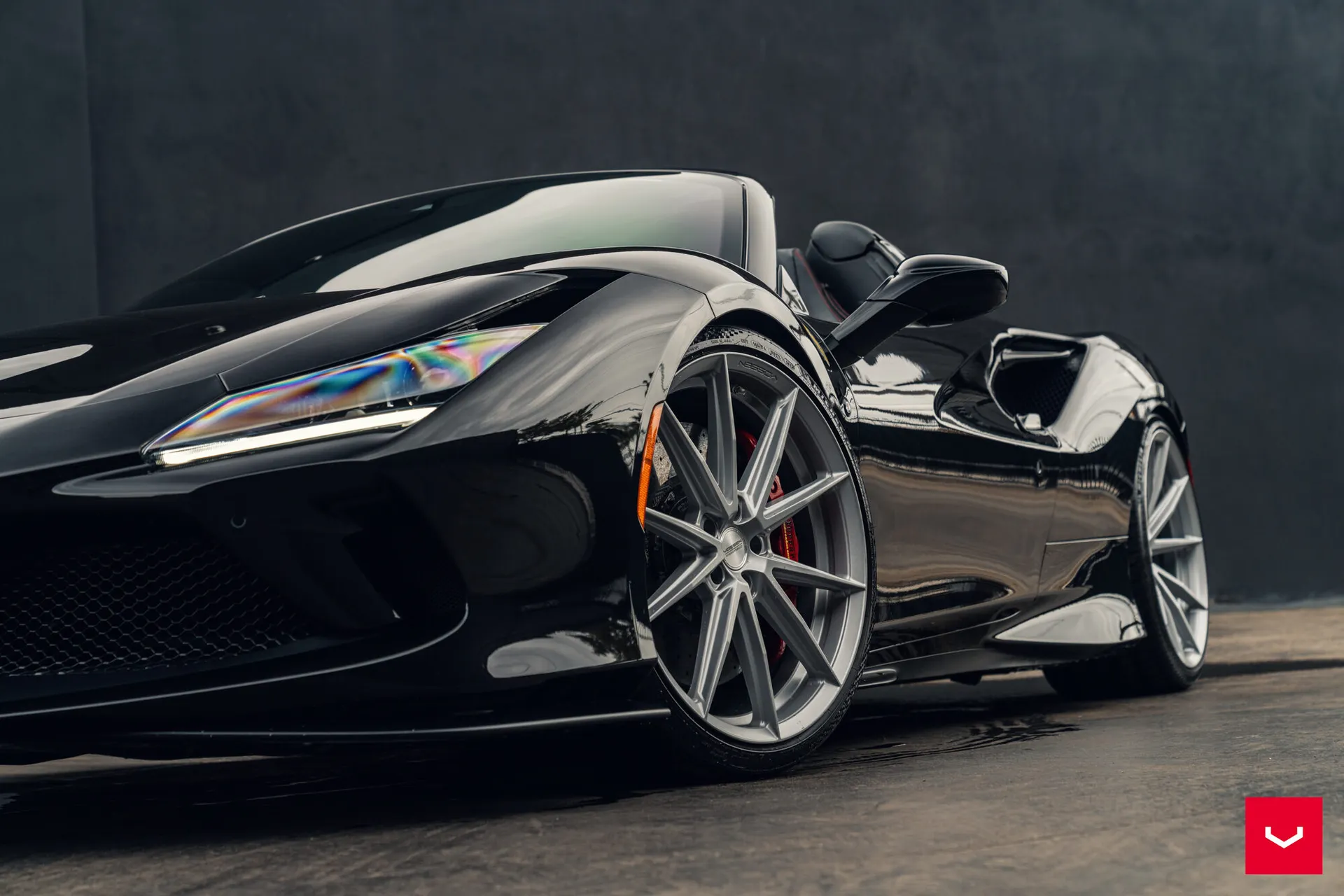 Ferrari F8, 9