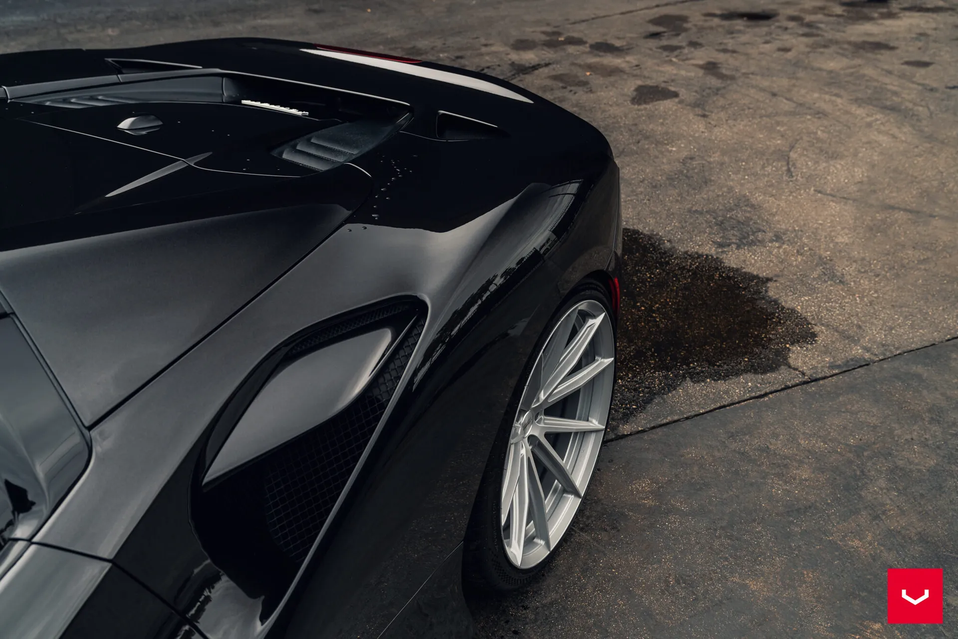 Ferrari F8, 27