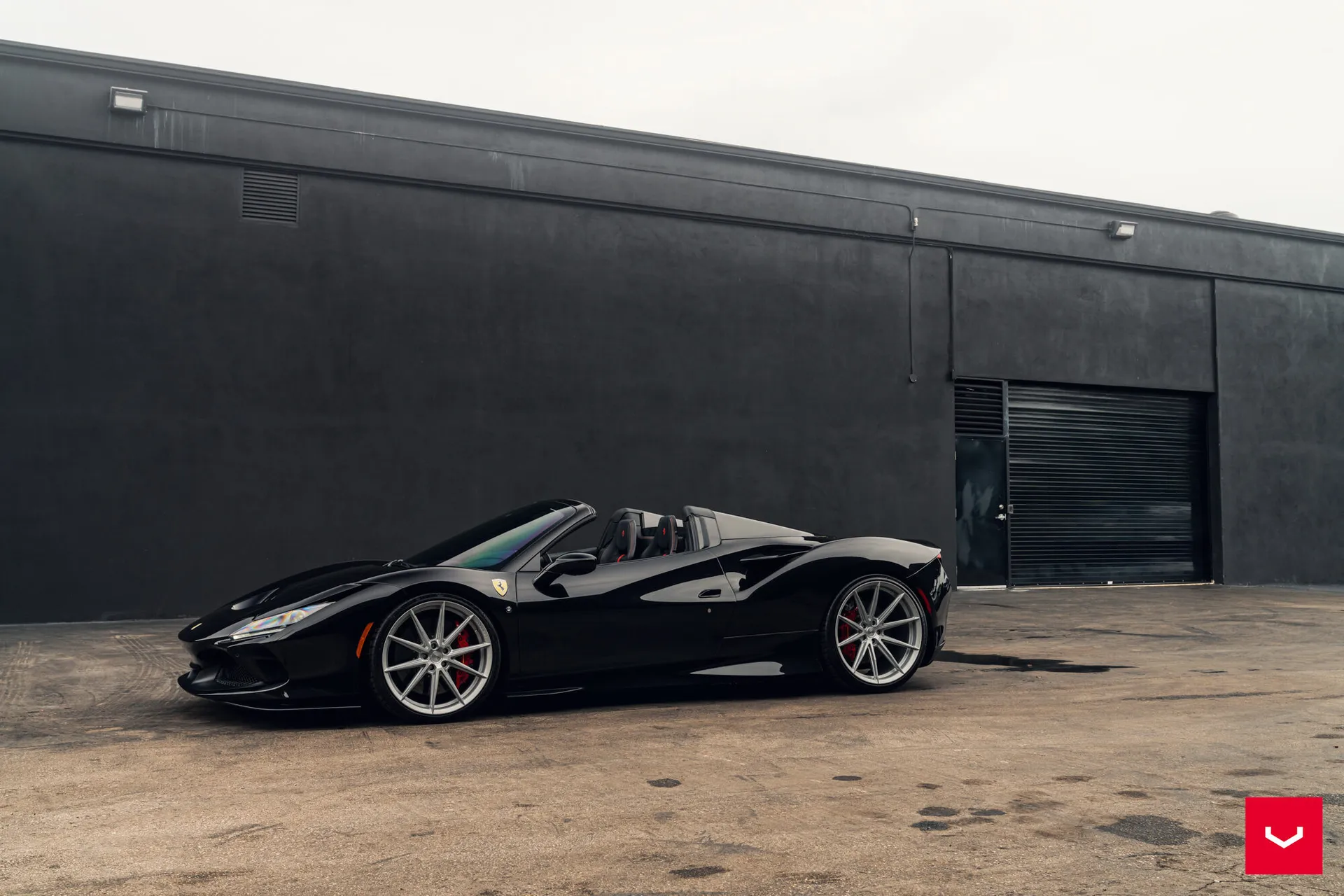 Ferrari F8, 6