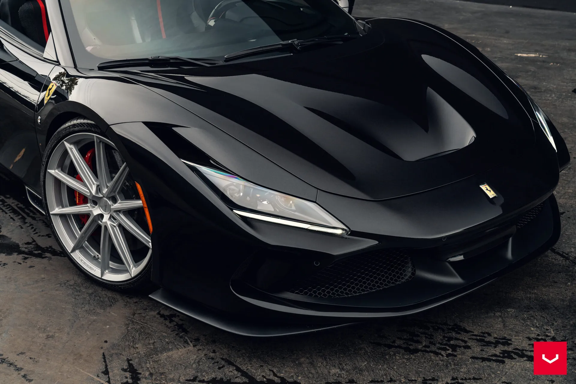 Ferrari F8, 15