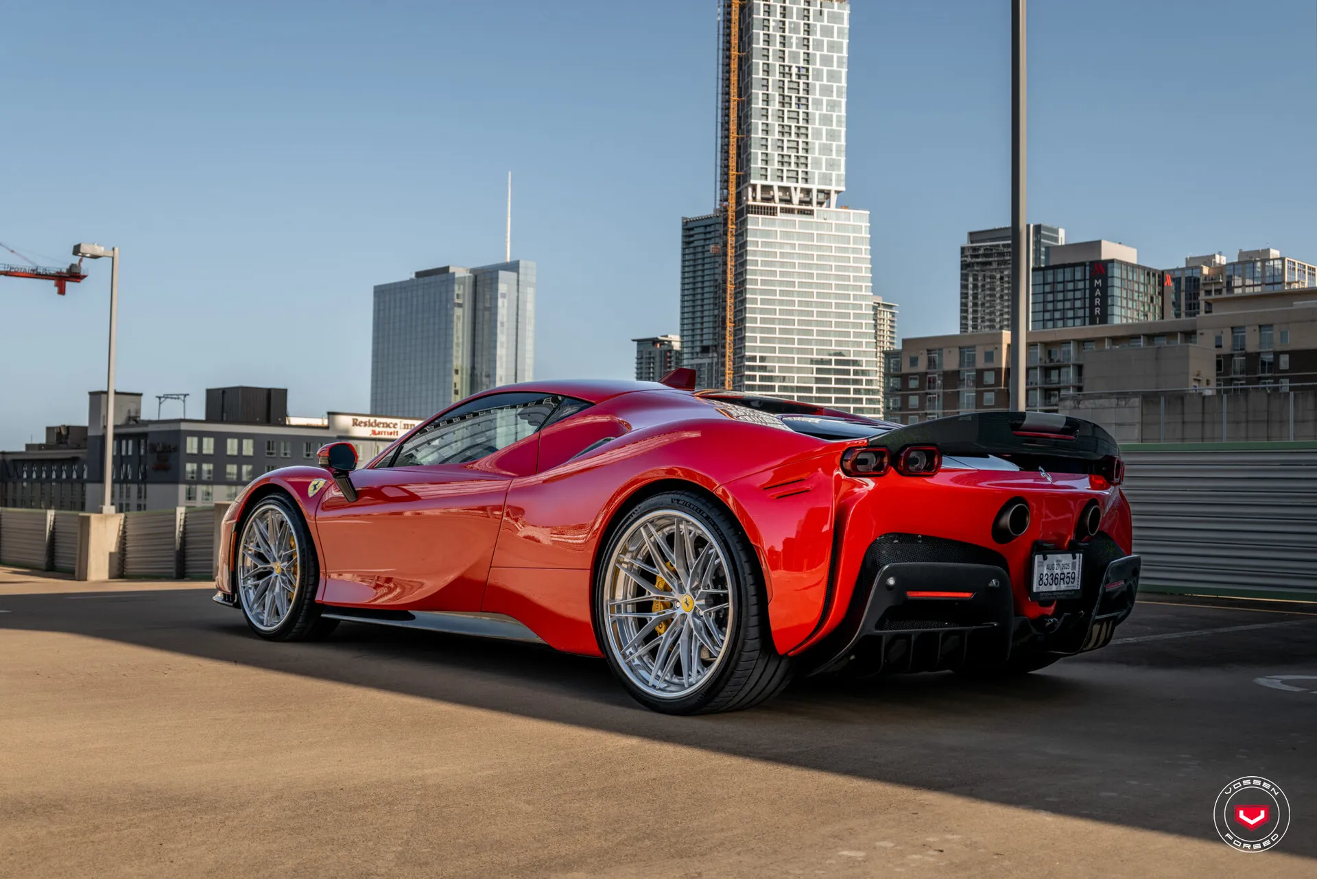 Ferrari SF90, 18