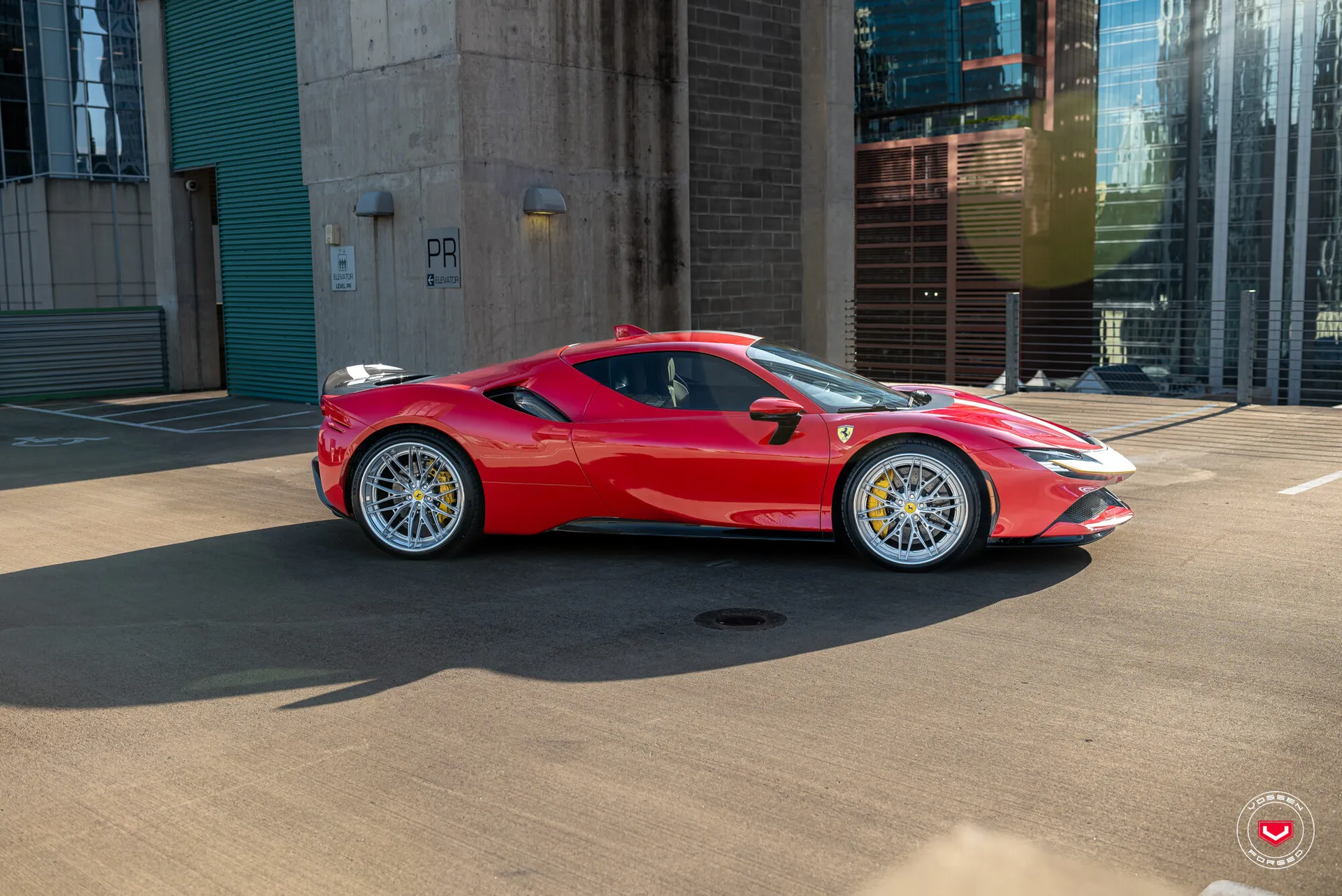 Ferrari SF90, 29