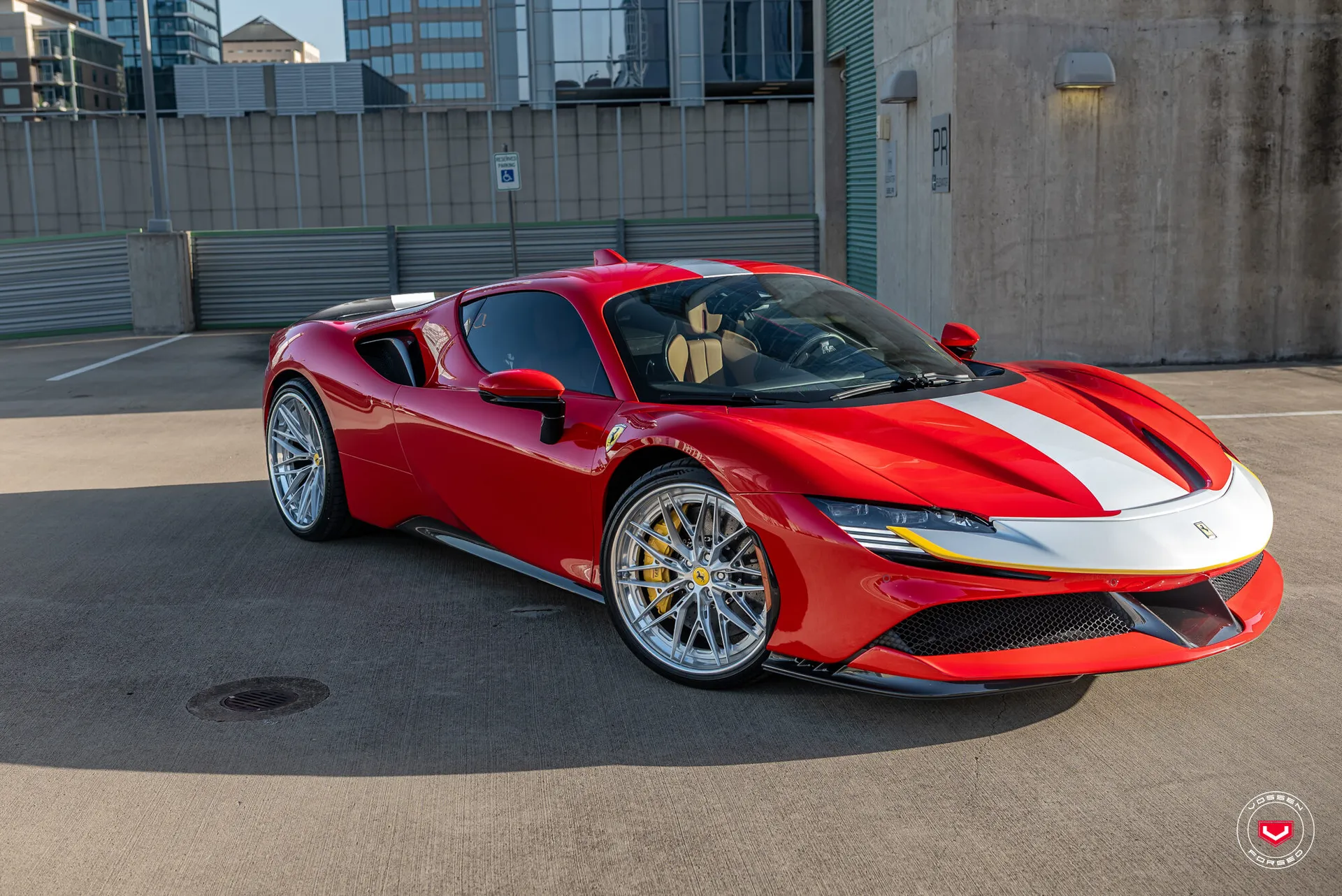 Ferrari SF90, 25