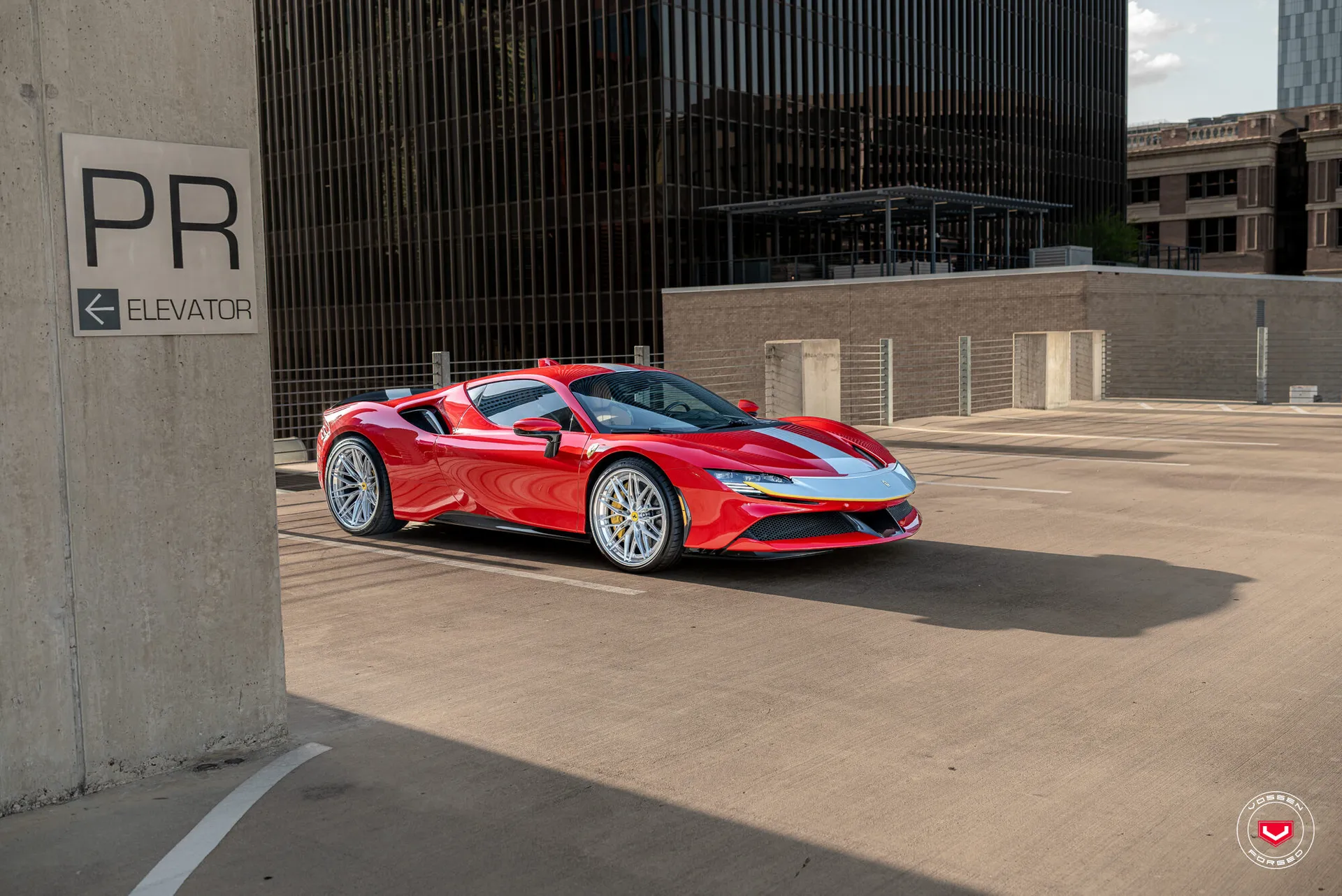 Ferrari SF90, 17