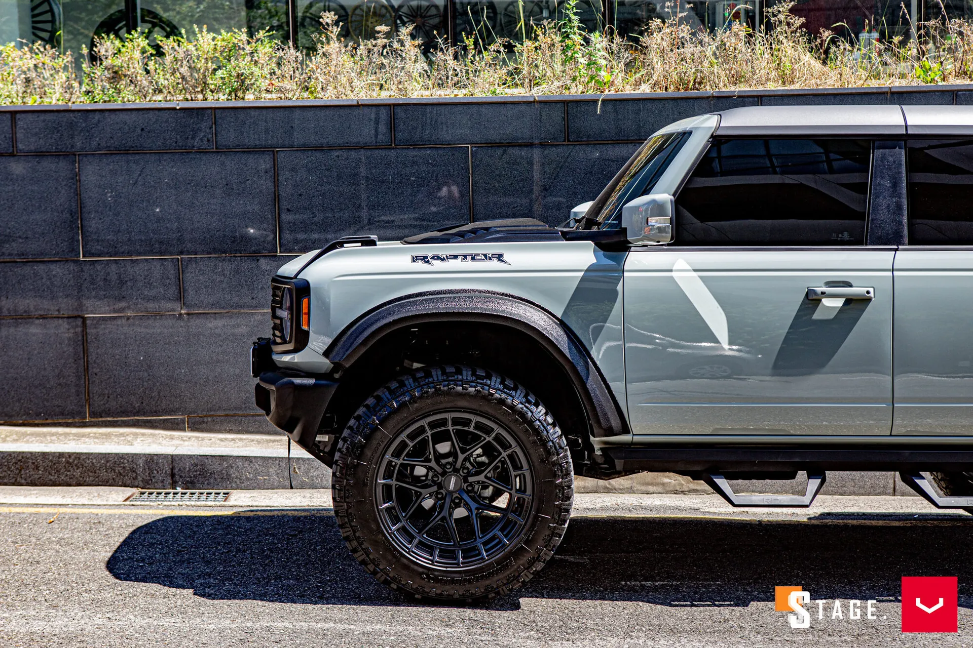 Ford Bronco, 5