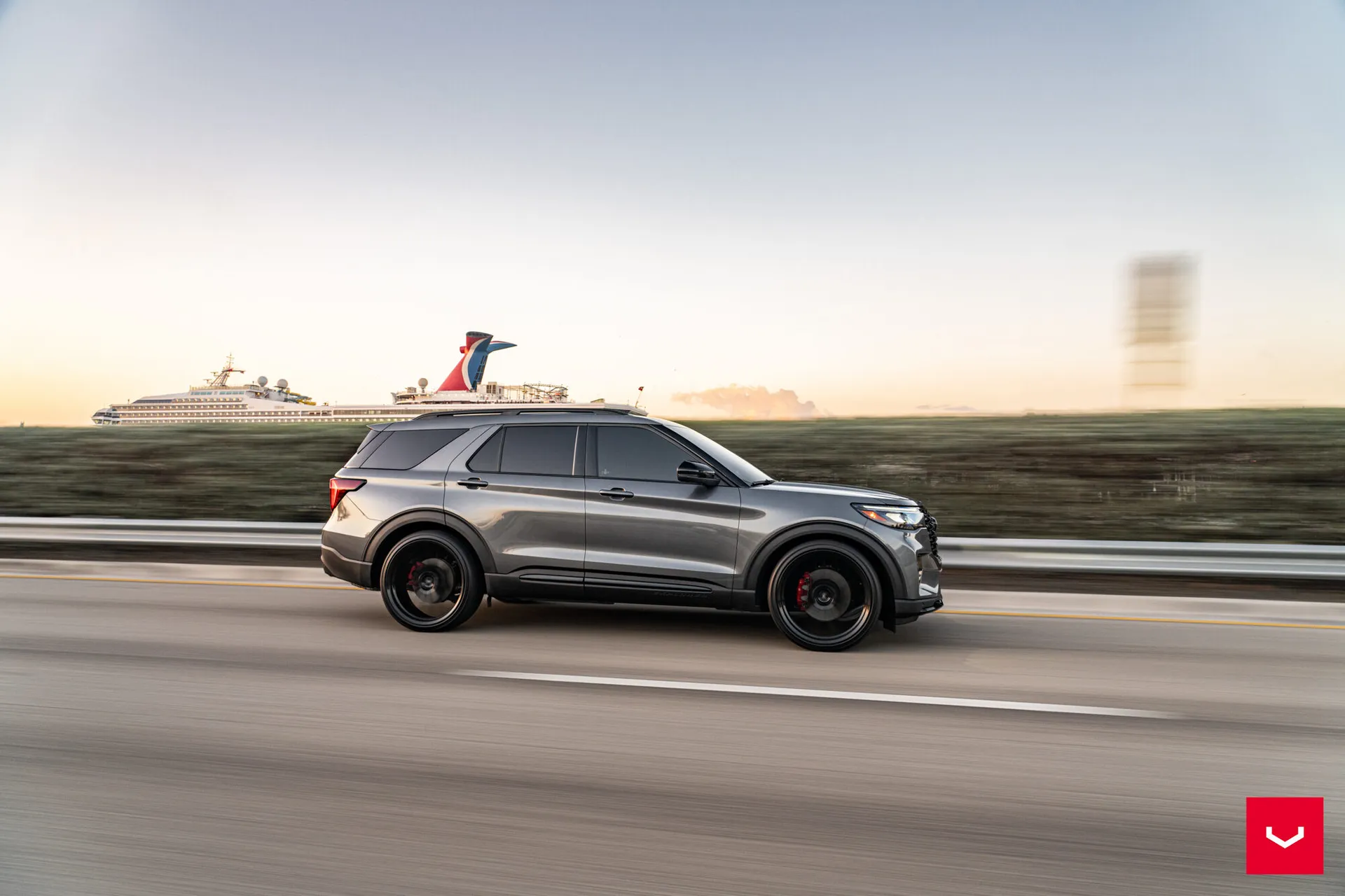 Ford Explorer, 9