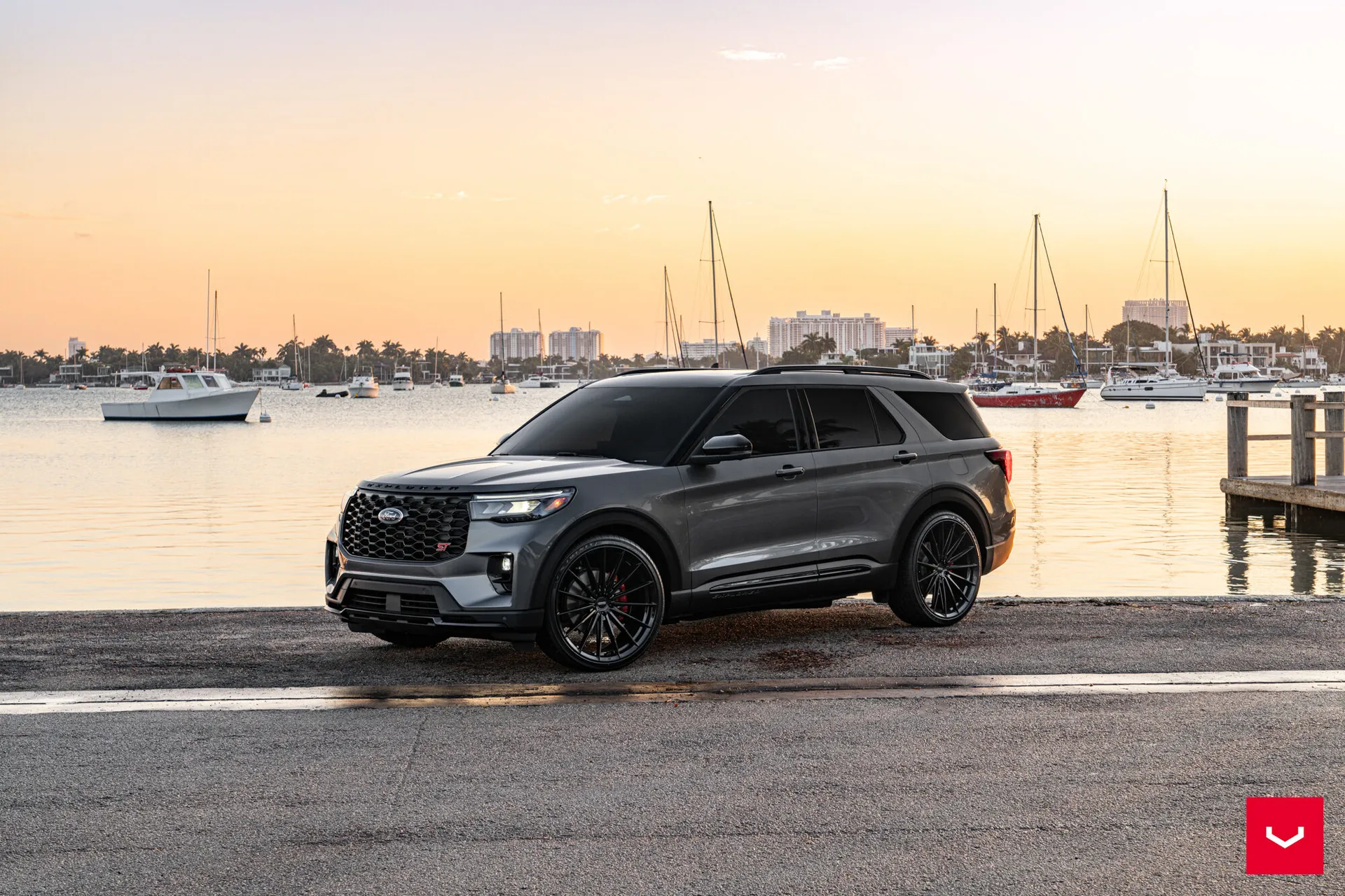 Ford Explorer, 8