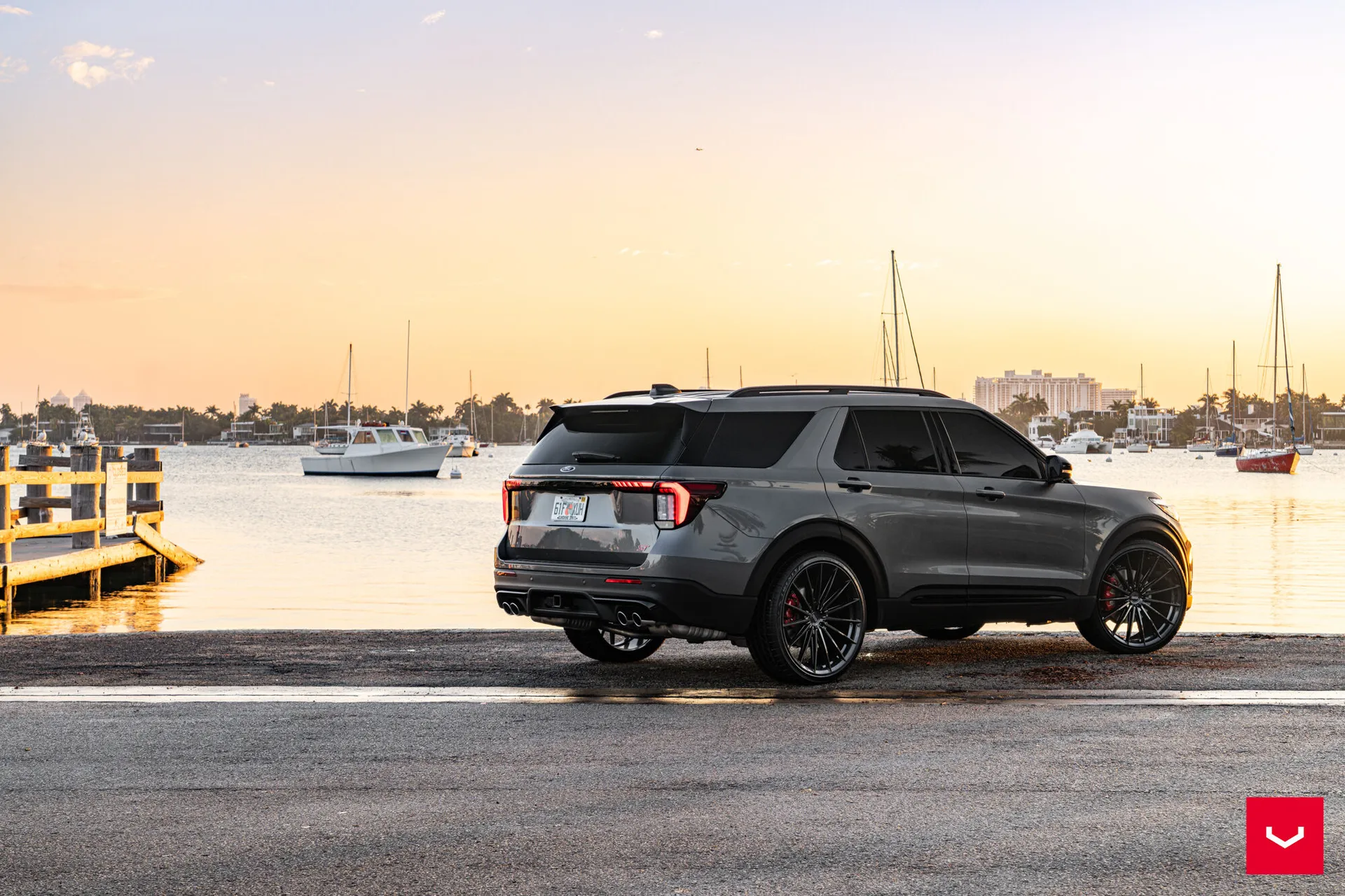 Ford Explorer, 4