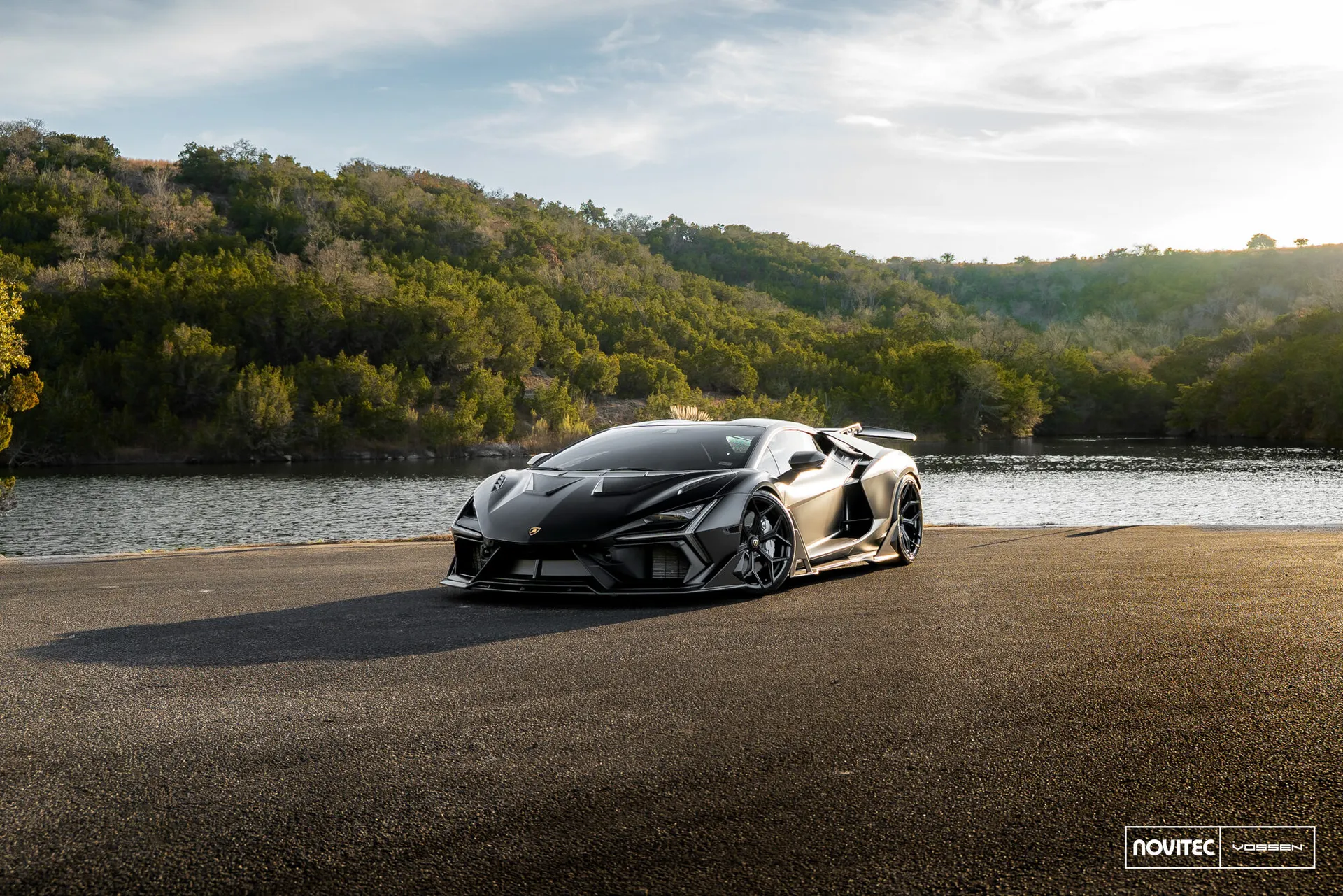 Lamborghini Revuelto, 13