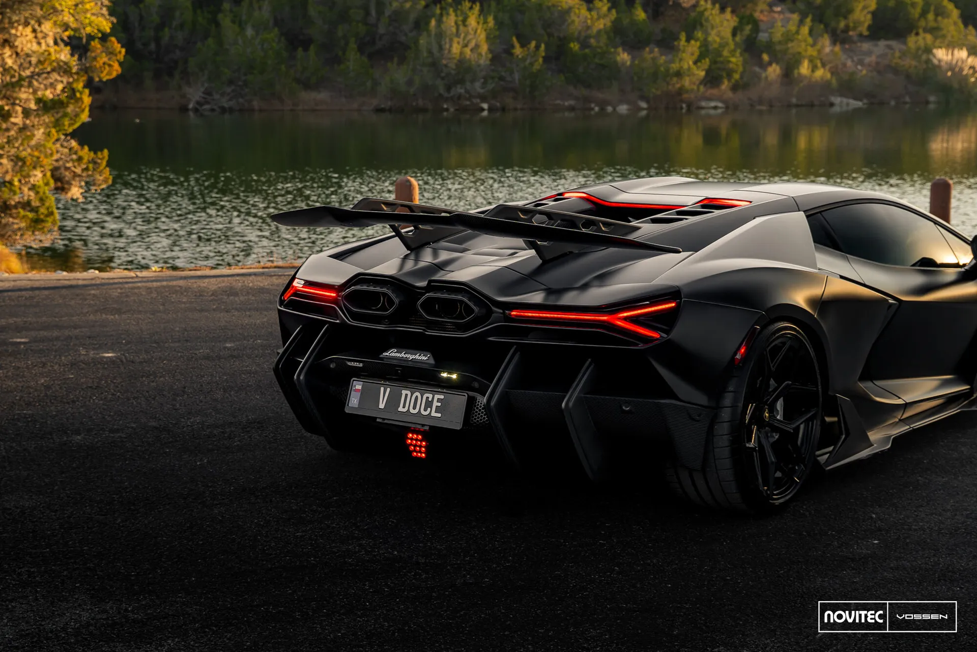 Lamborghini Revuelto, 4
