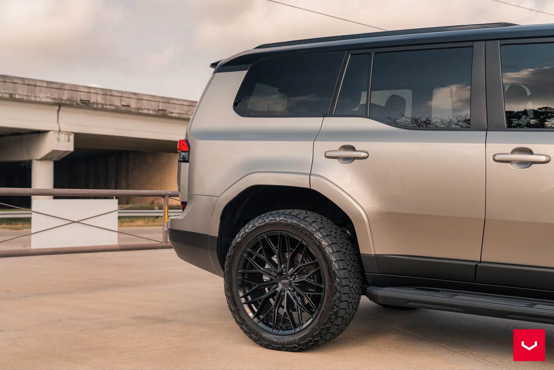 Lexus GX, 3