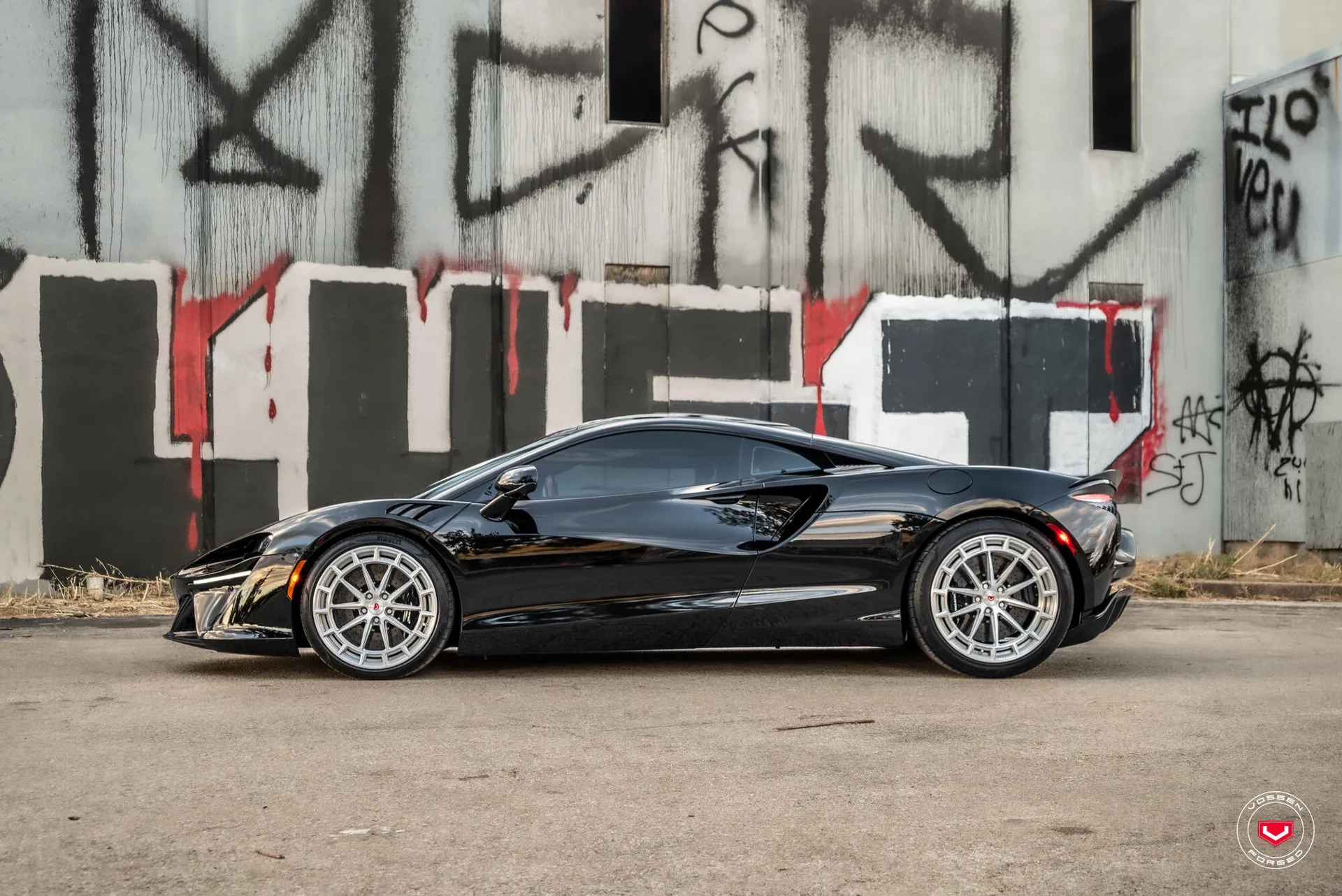 McLaren Artura, 42