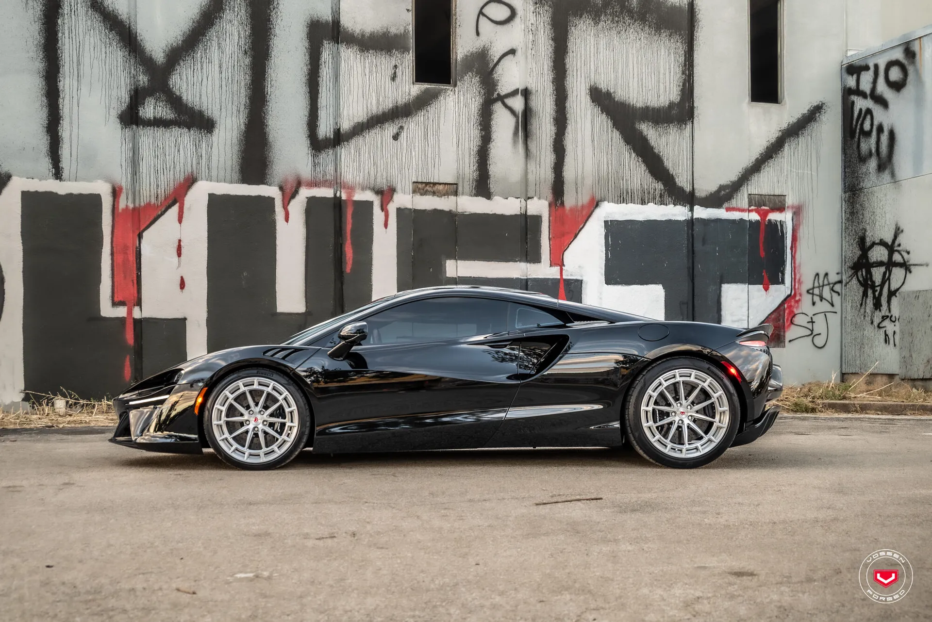 McLaren Artura, 40