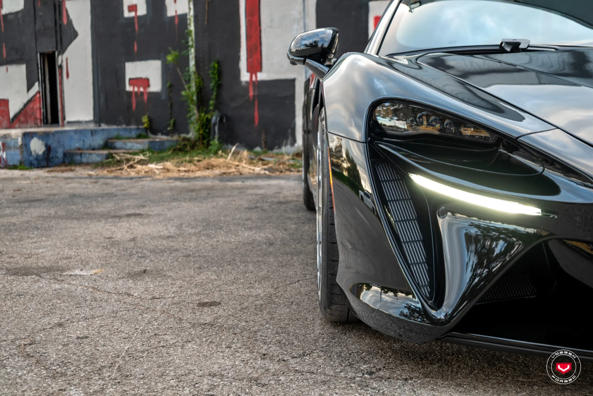 McLaren Artura, 28