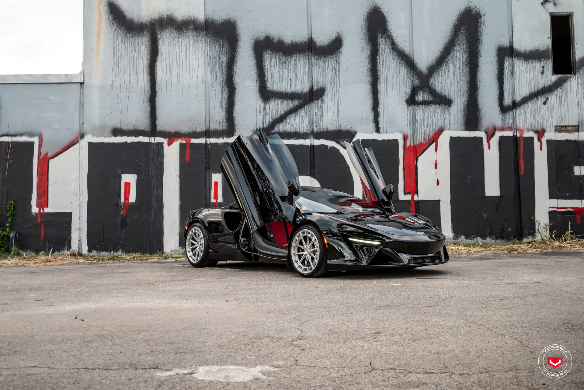 McLaren Artura, 25