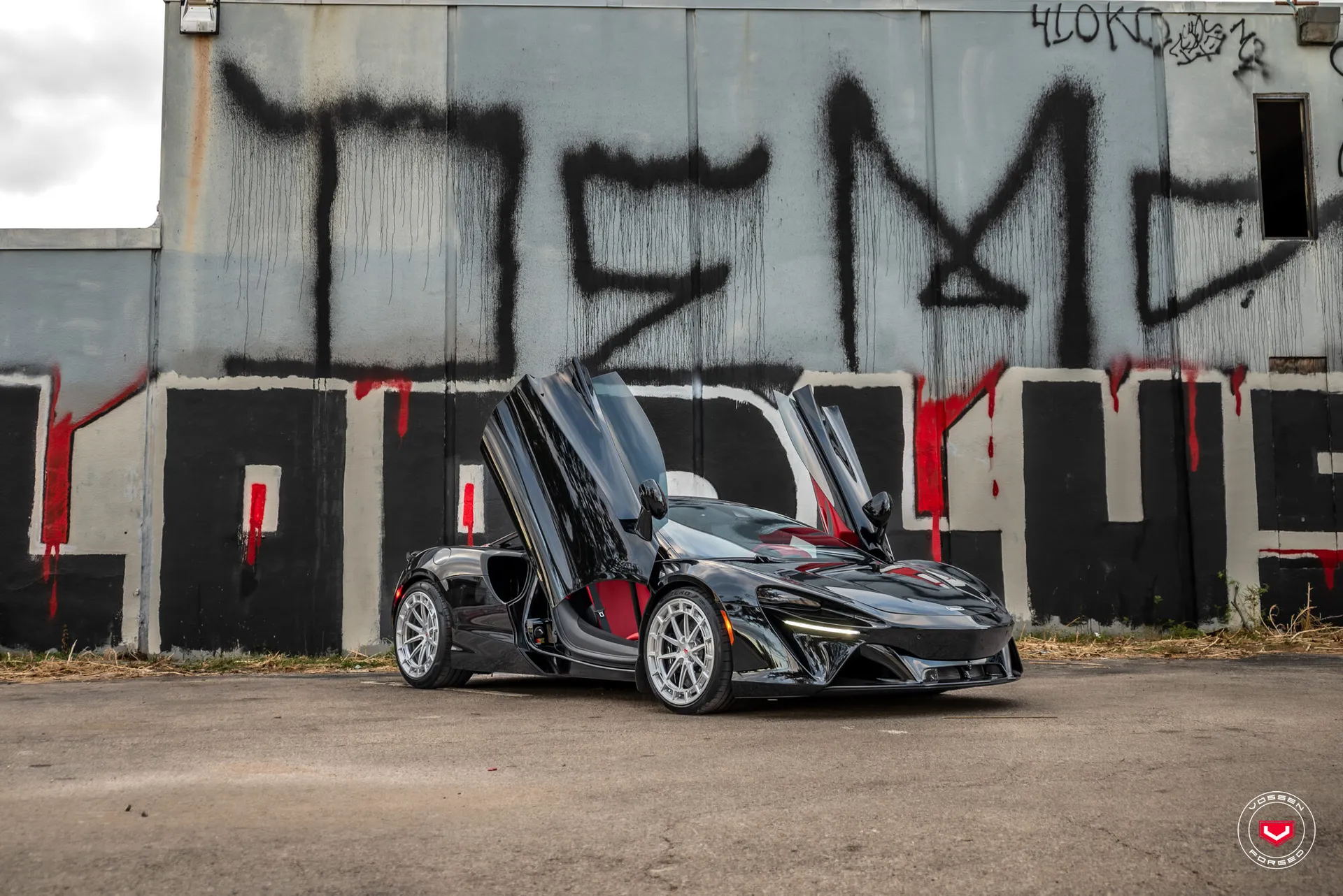 McLaren Artura, 24