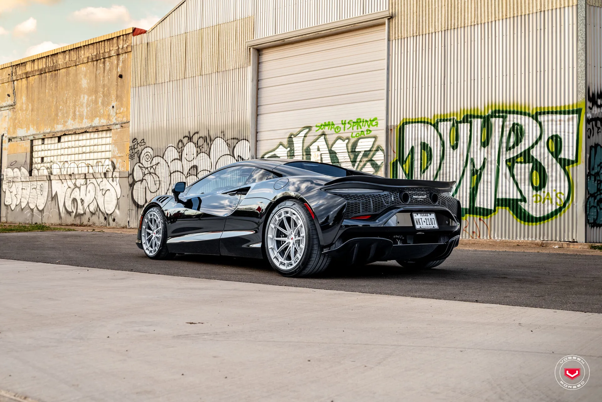 McLaren Artura, 19