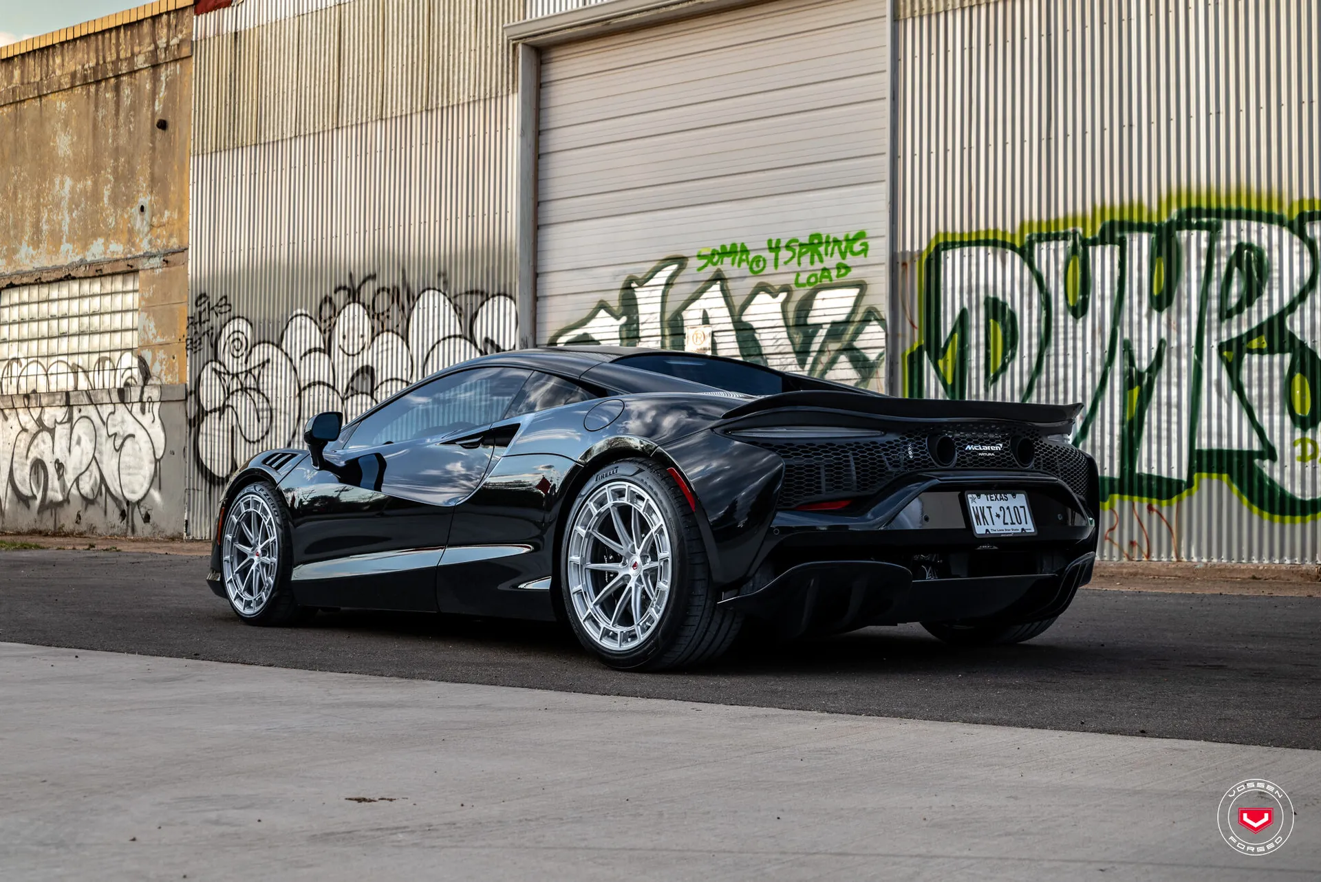 McLaren Artura, 17