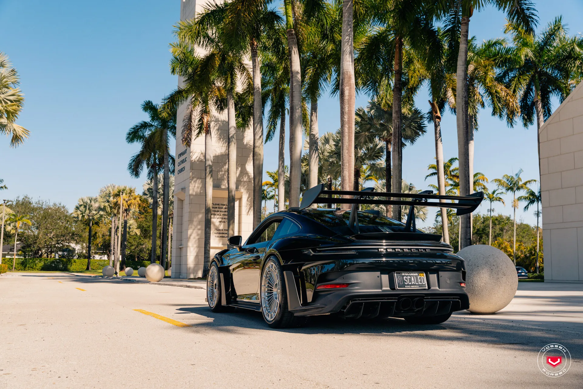 Porsche 992, 11