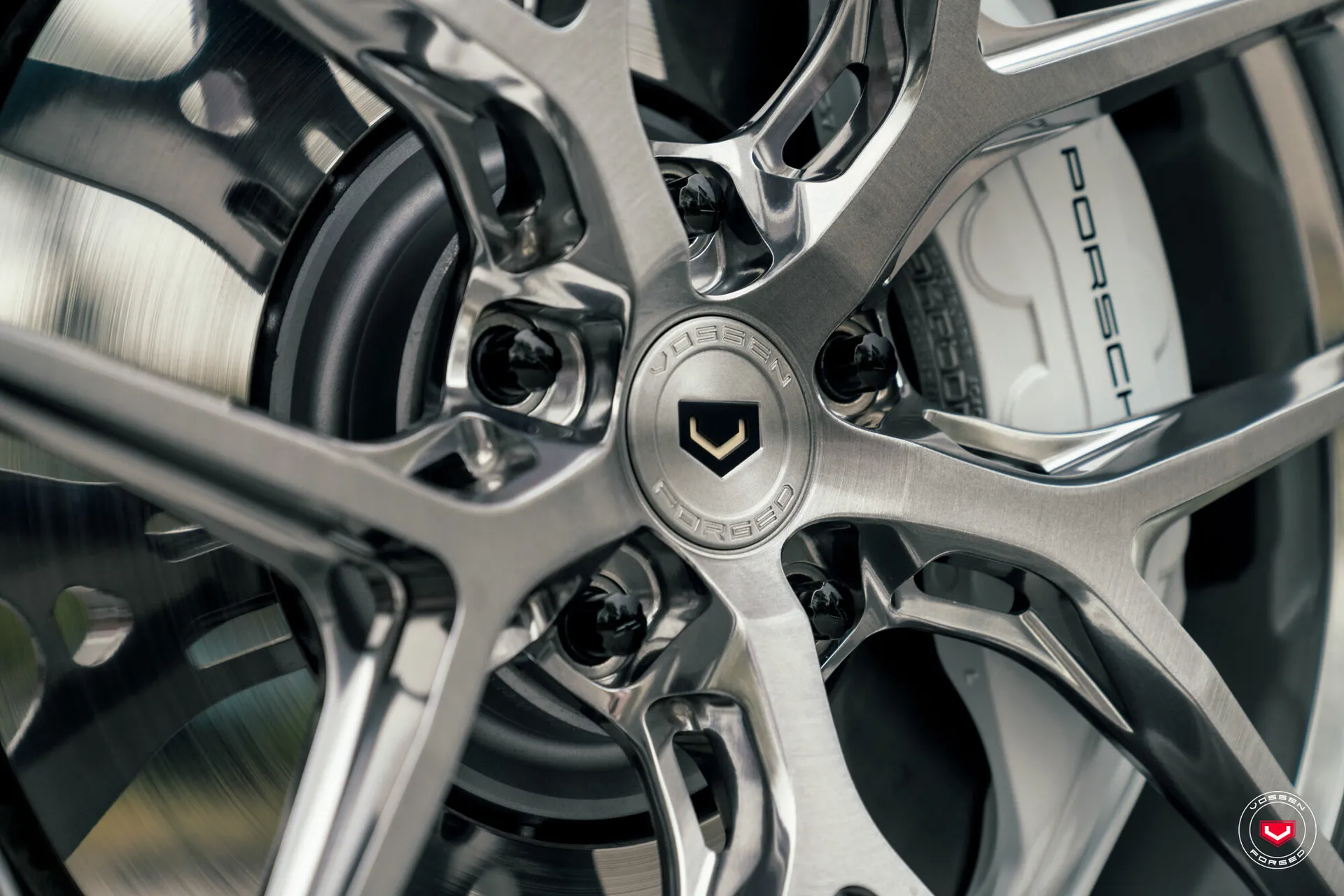 Porsche Cayenne, 3