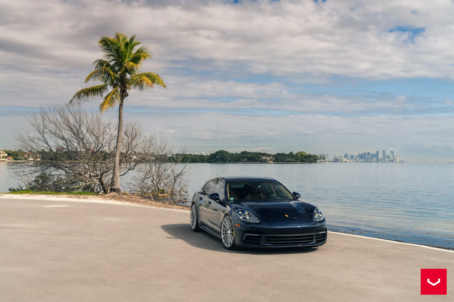 Porsche Panamera, 12